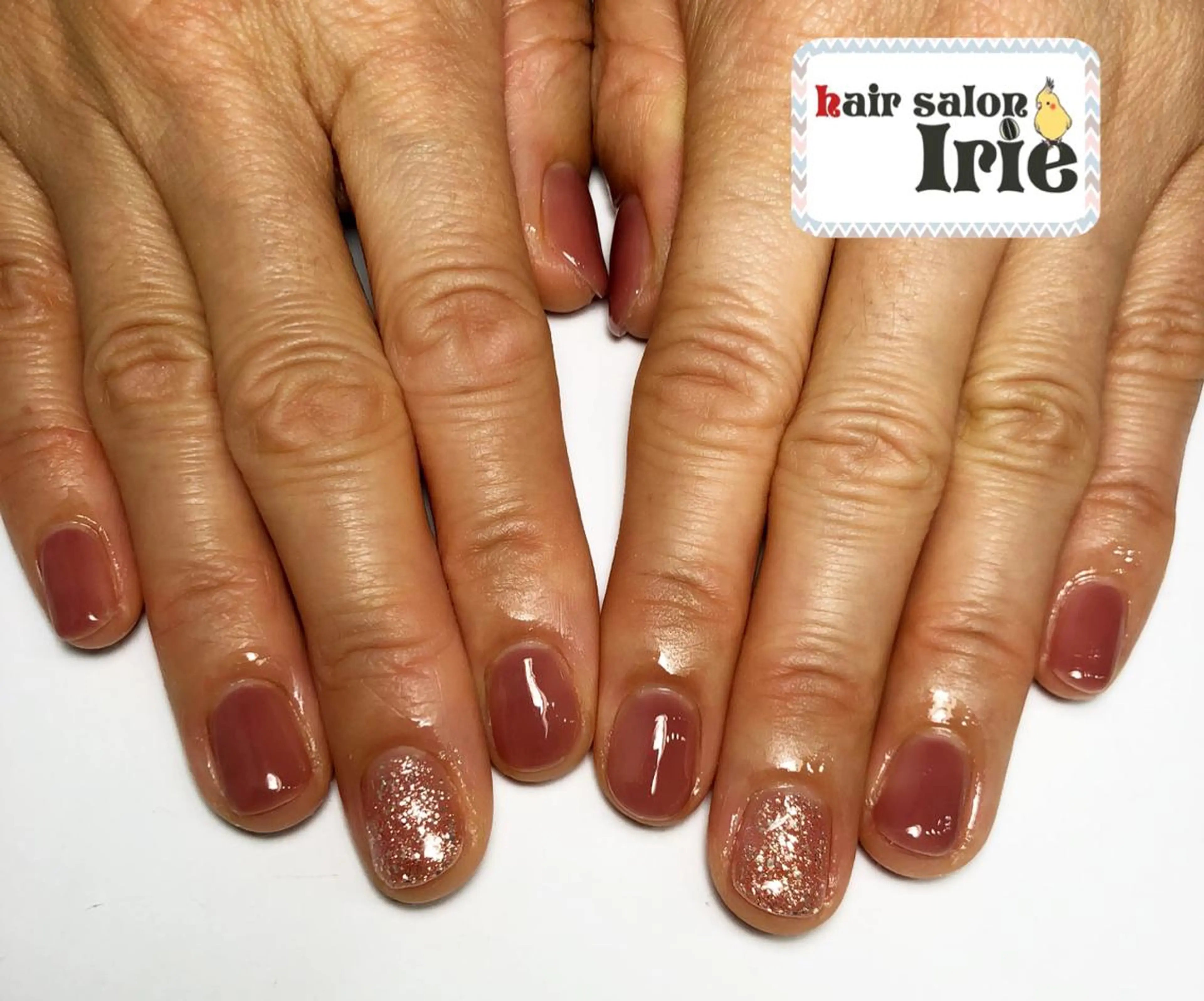 ネイル ハンドネイル ハンドケア 與儀 知佳のネイルデザイン