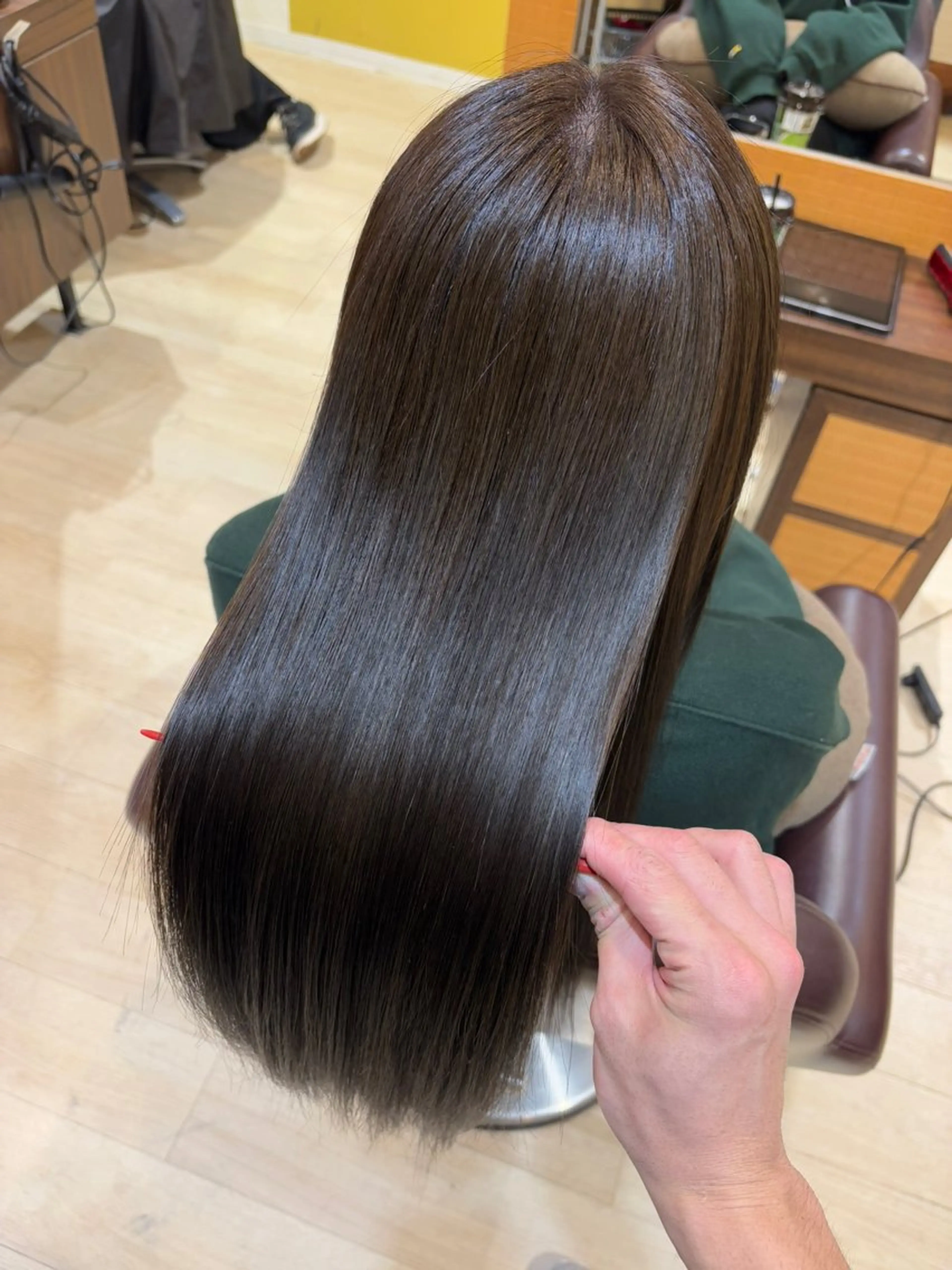 ロング カット 縮毛矯正 トリートメント 🍀髪質改善、カラー TAICHI🍀のヘアスタイル