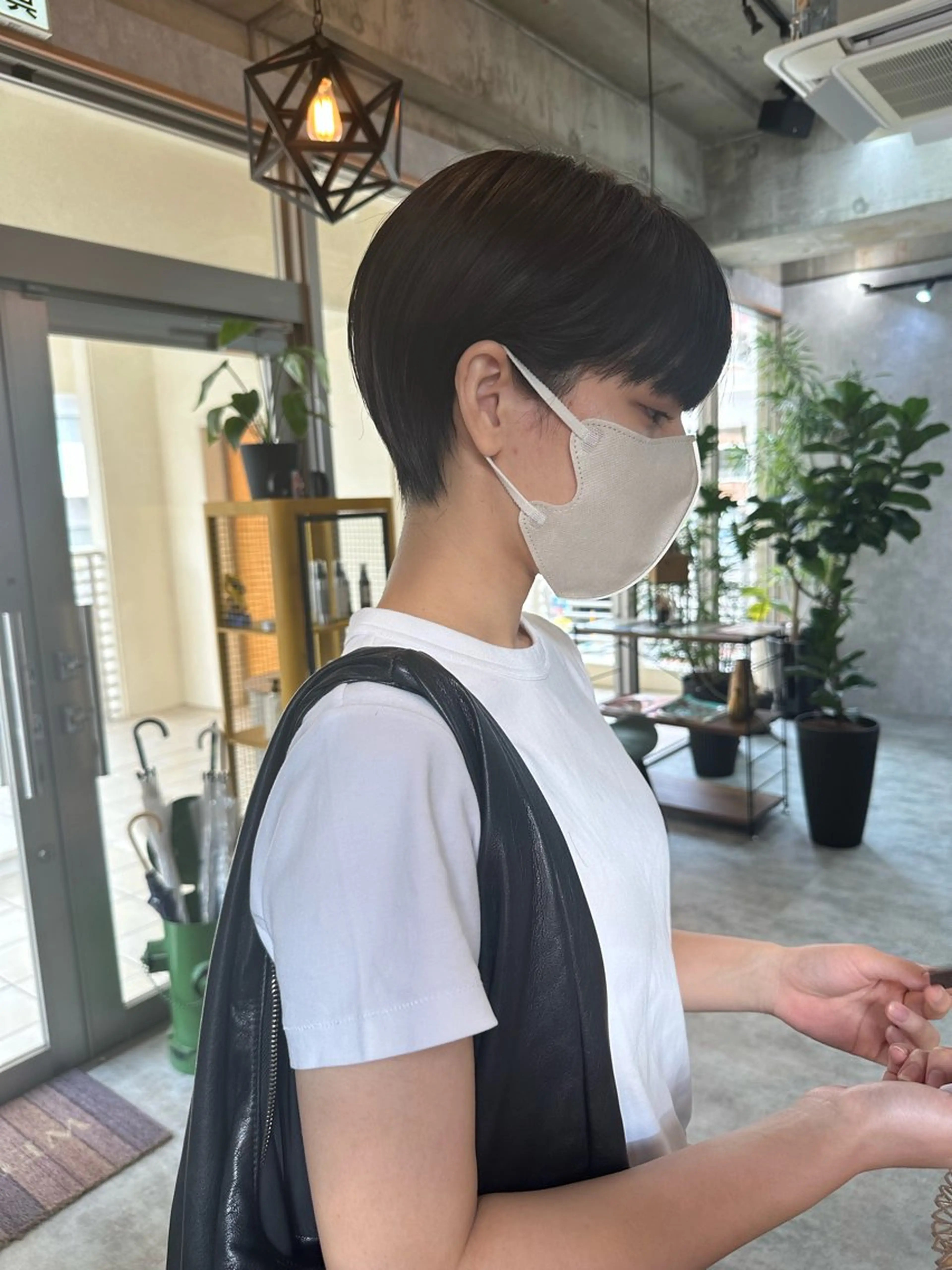 ショート 切りっぱなしボブ ショートボブ ハンサムショート 丸みショート ボブ モテ髪/ボブ/ショー ト/アダチフウトのヘアスタイル