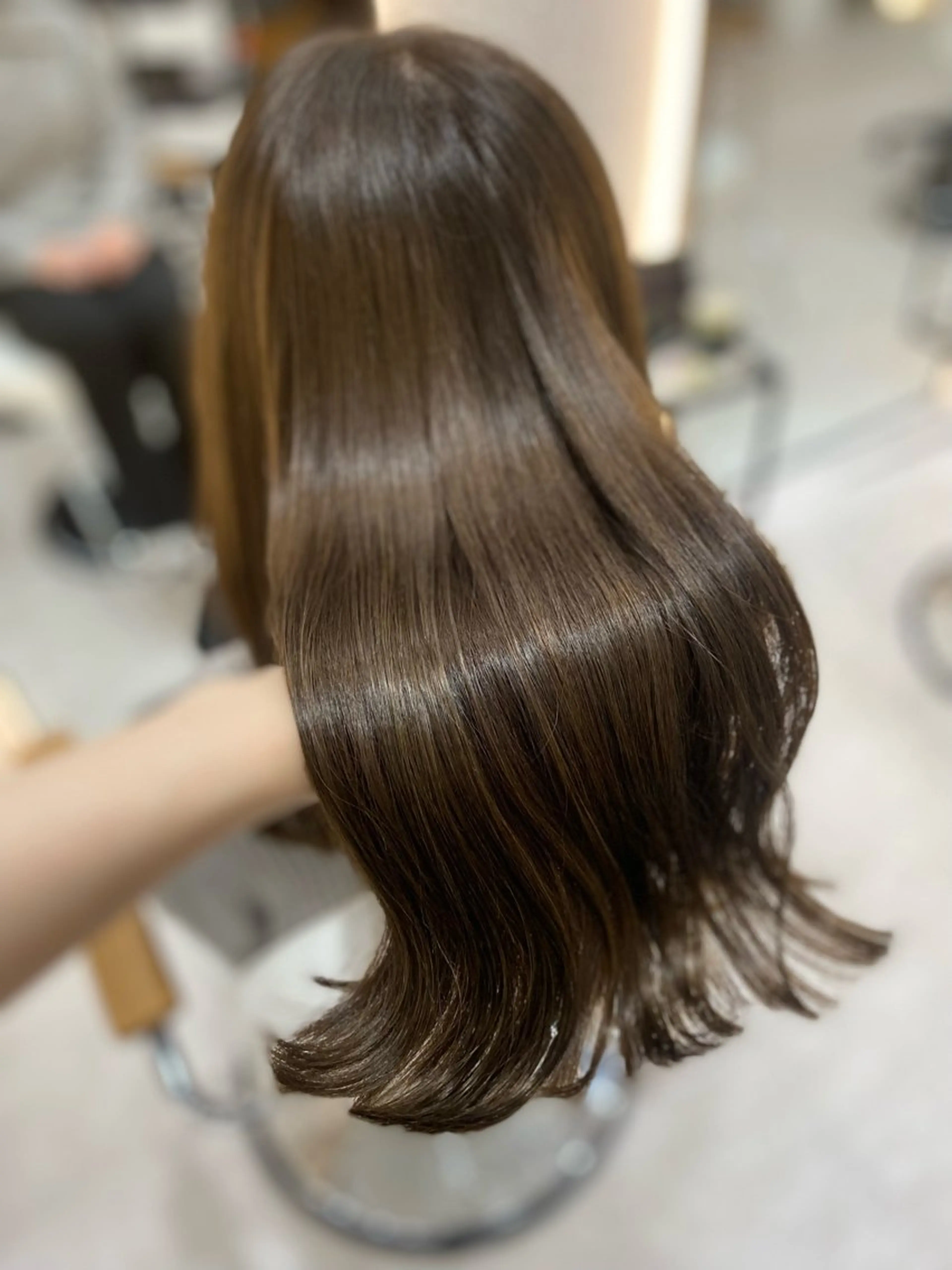 ロング カラー ケアカラー グレージュ オリーブグレージュ オリーブグレー 艶髪・透明感カラー・ 韓国ヘア・Yuriのヘアスタイル