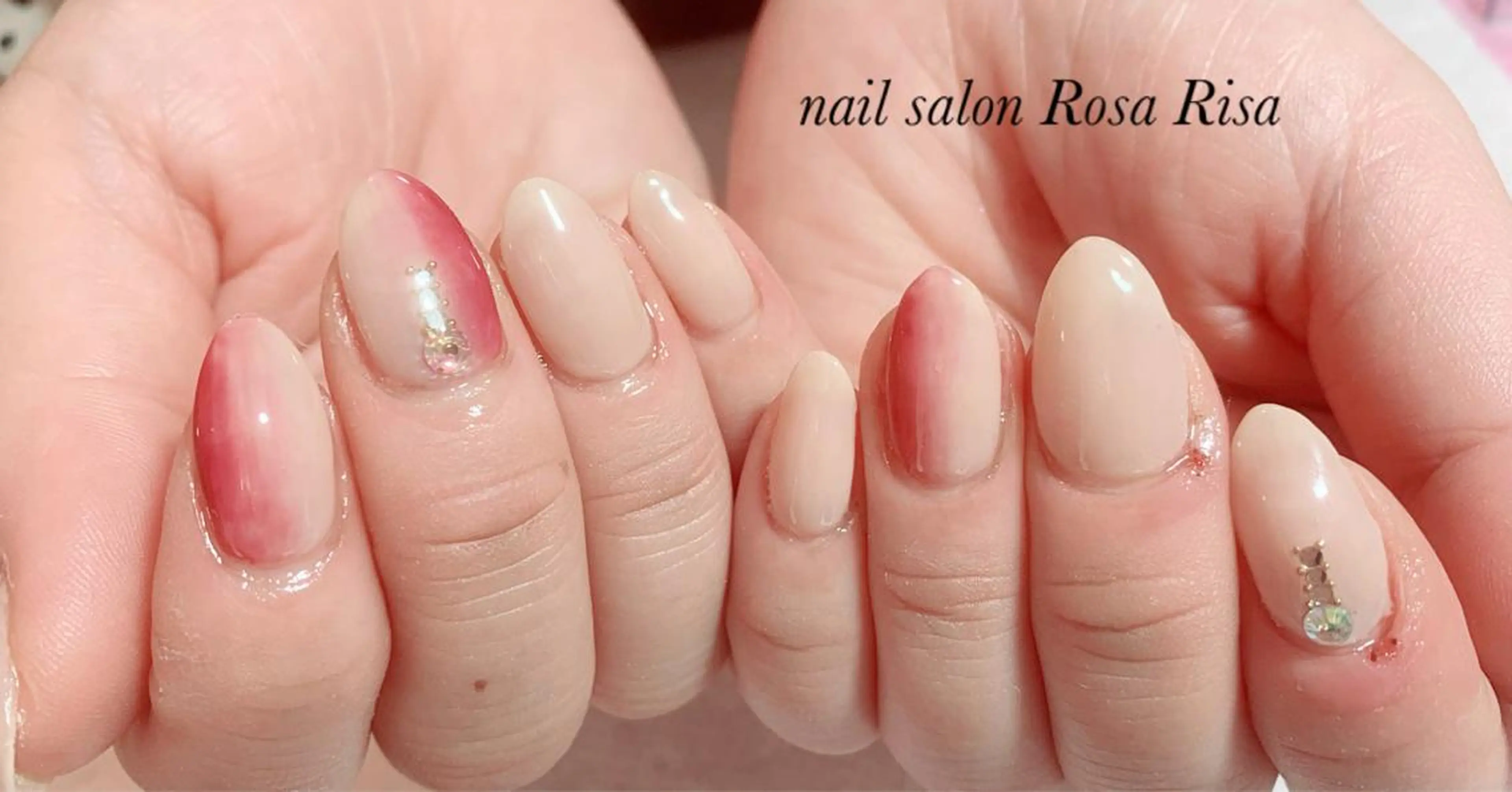 ミディアム ネイル ネイルスタジオ シェイクユアハンズのネイルデザイン