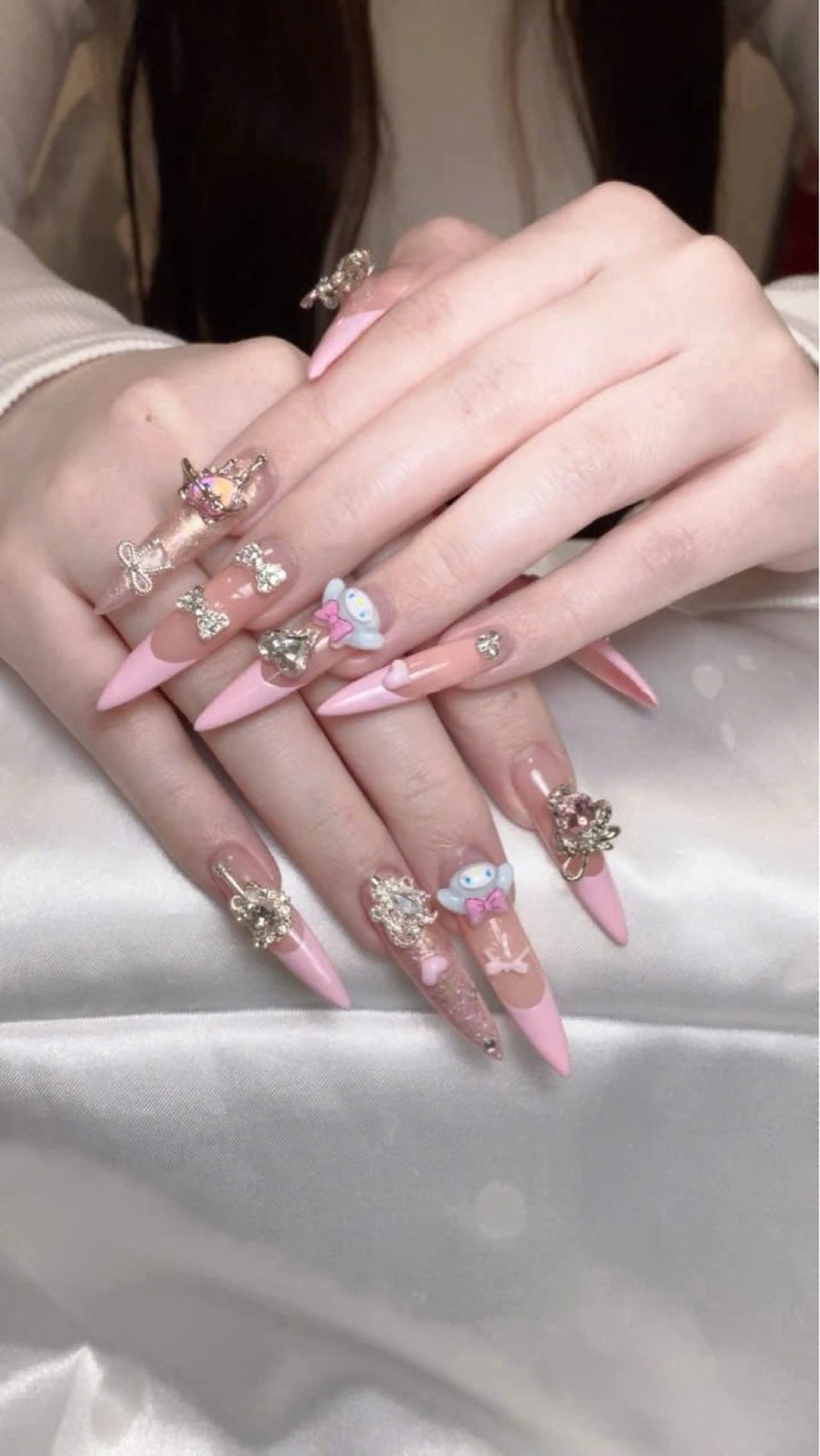 ネイル フレンチネイル グラデーション 韓国ネイル マグネットネイル ミラーネイル REI nailのネイルデザイン
