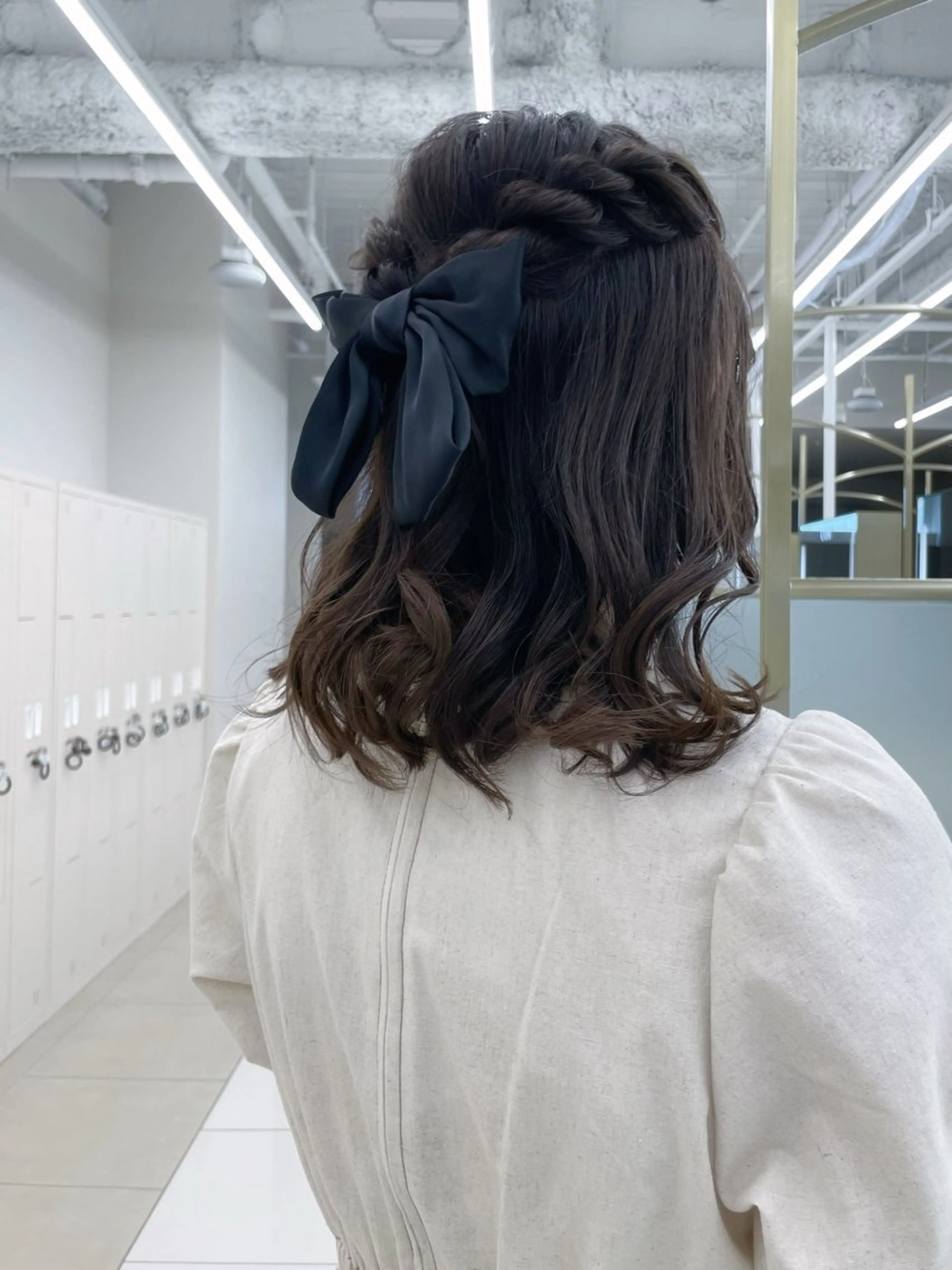 セミロング ヘアアレンジ ハーフアップ CARELLY Rukaのマツエク・マツパデザイン