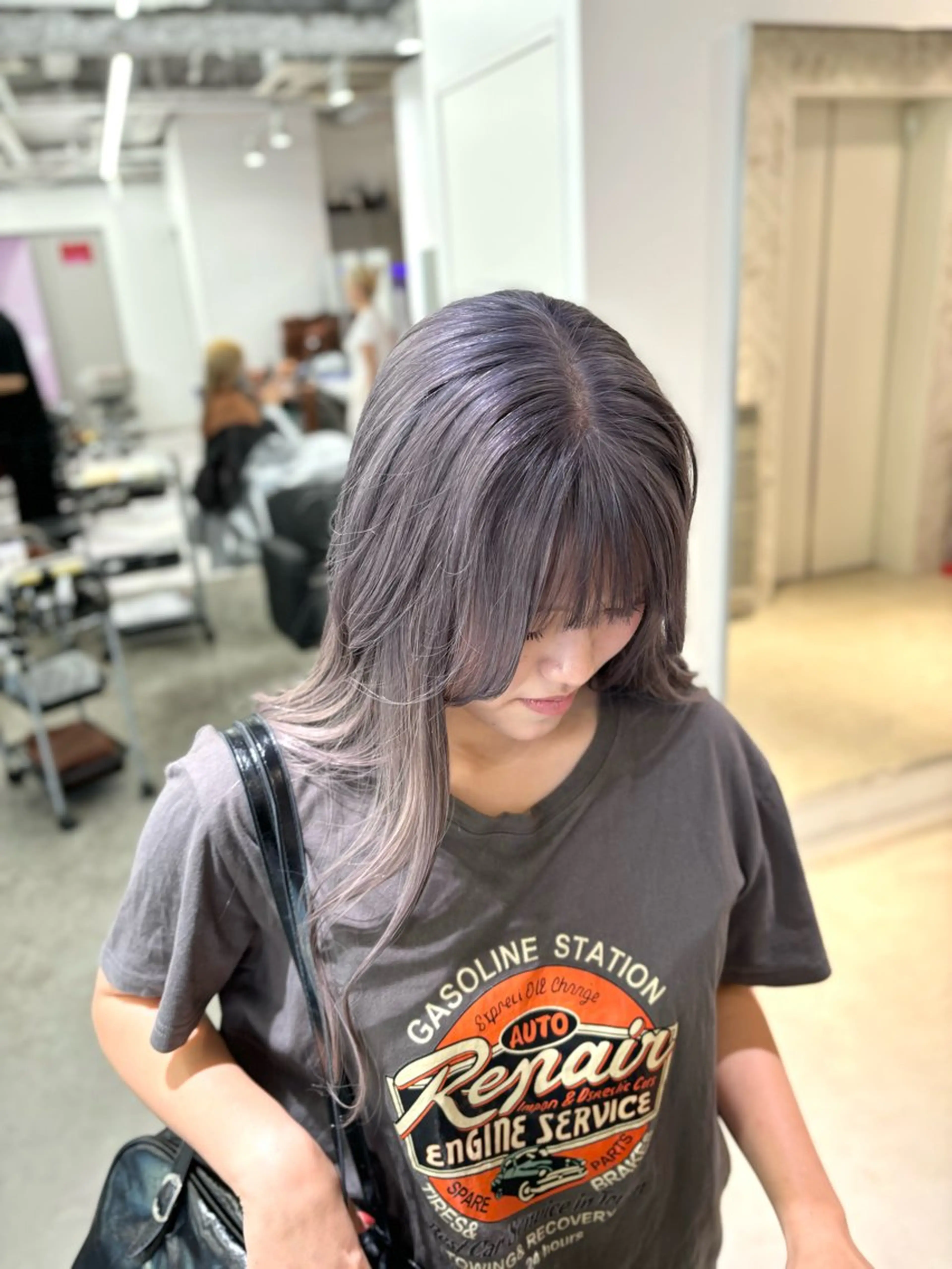 ロング カラー ブリーチ ラベンダーカラー シルバー ヘアカラー トリートメント パーマ&ブリーチ /飯牟田/GEAR.のヘアスタイル