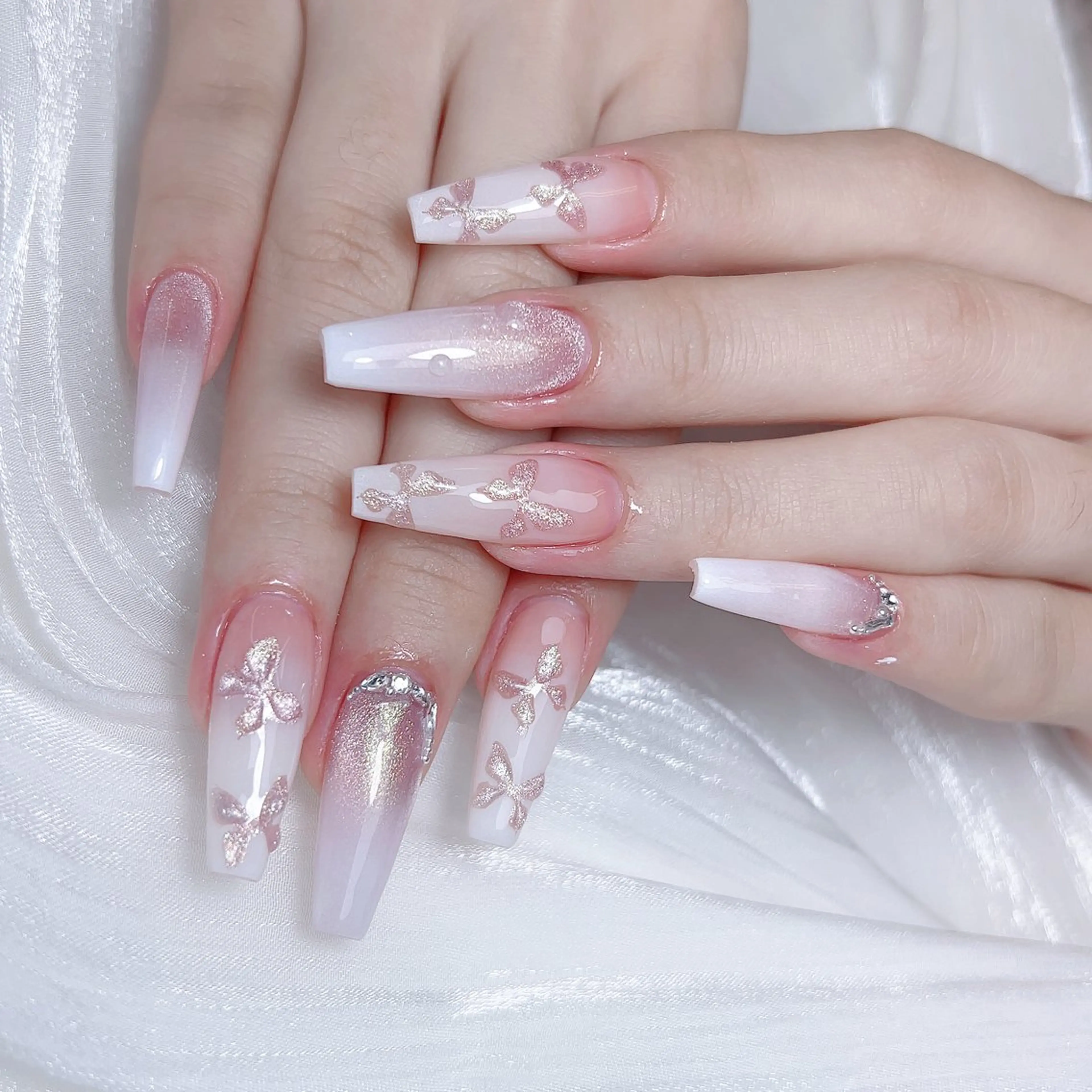 ネイル M🌷nail 長さだし専門店のネイルデザイン