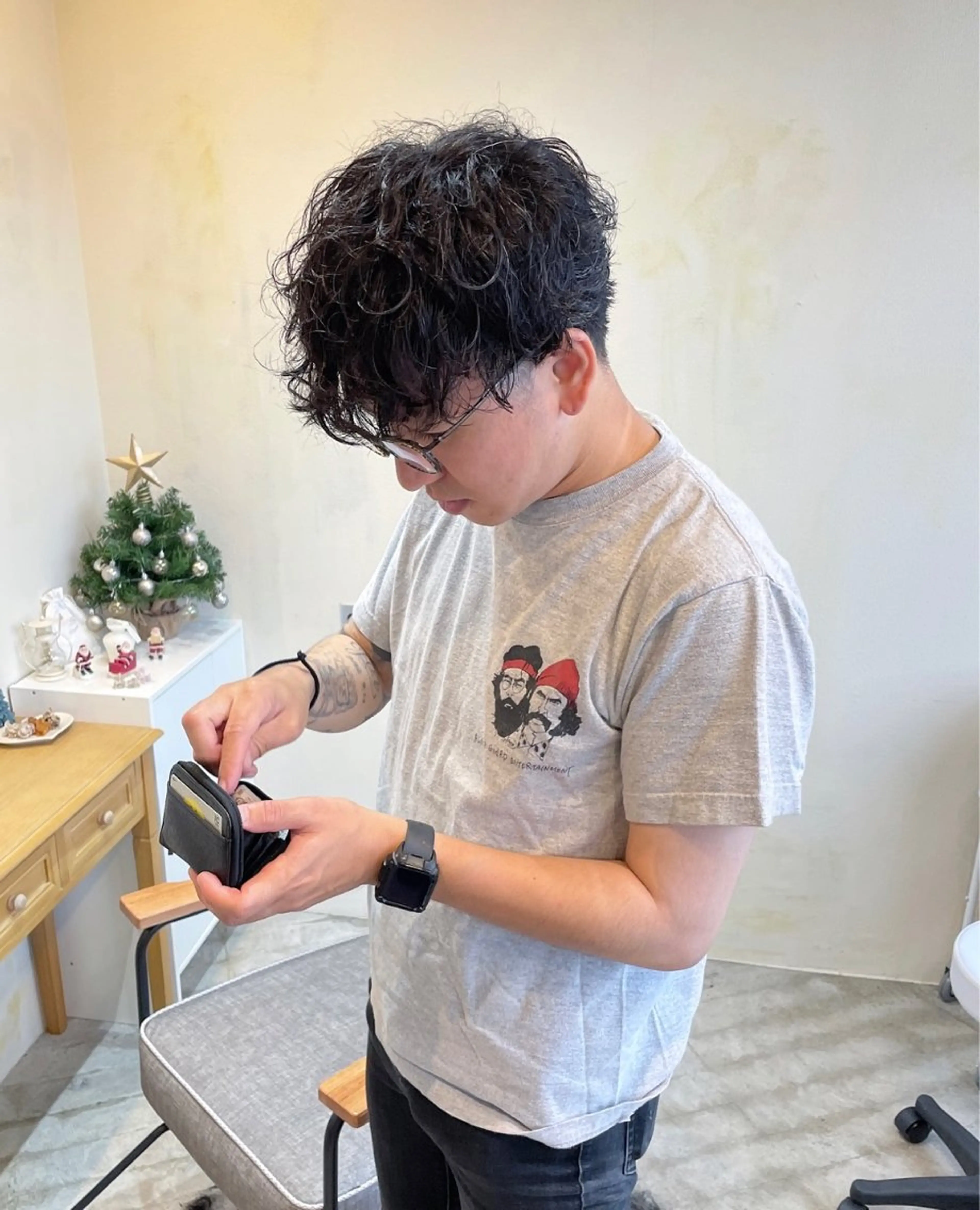 パーマ メンズ 🍋透け感カラー🍃 オリーブ🍐Kahoのヘアスタイル