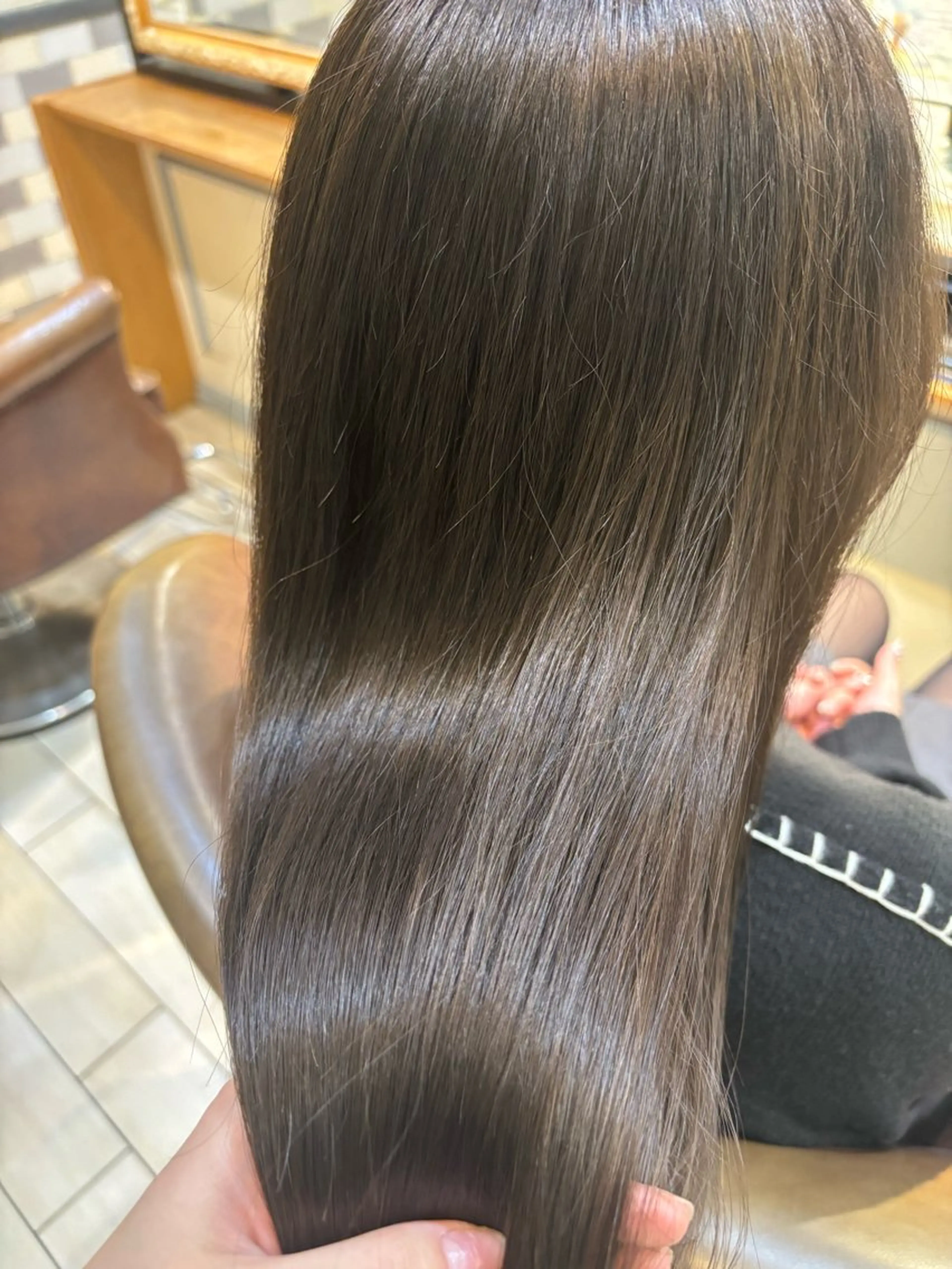 セミロング カラー ブラウンカラー 古屋 澪　艶髪カラー✨のヘアスタイル