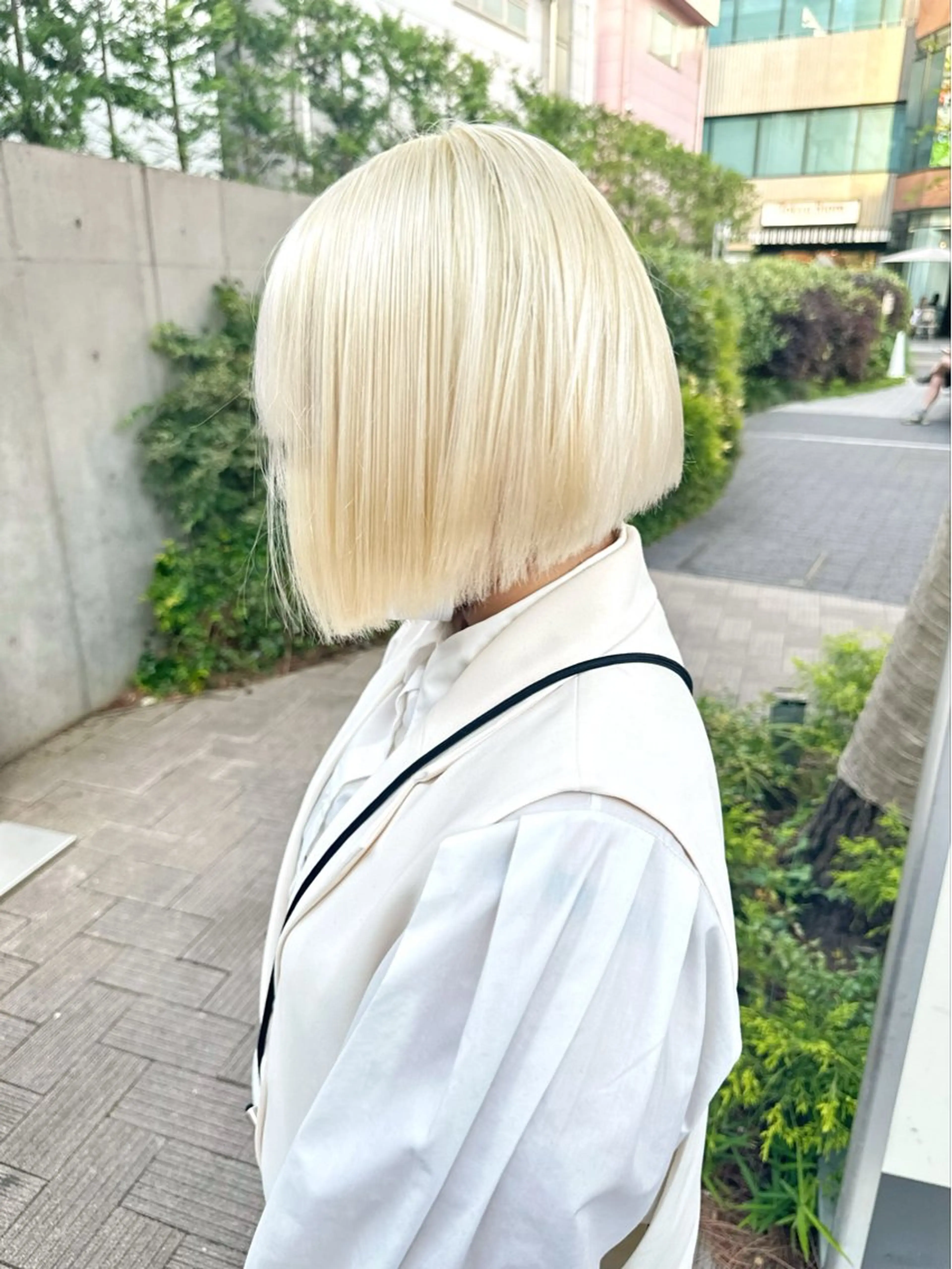ミディアム カラー ベージュカラー ブリーチ ブロンド ブルーカラー ケアブリーチ カット ヘアカラー トリートメント ヒロミ/ミルクティー /ブロンド/ピンクのヘアスタイル