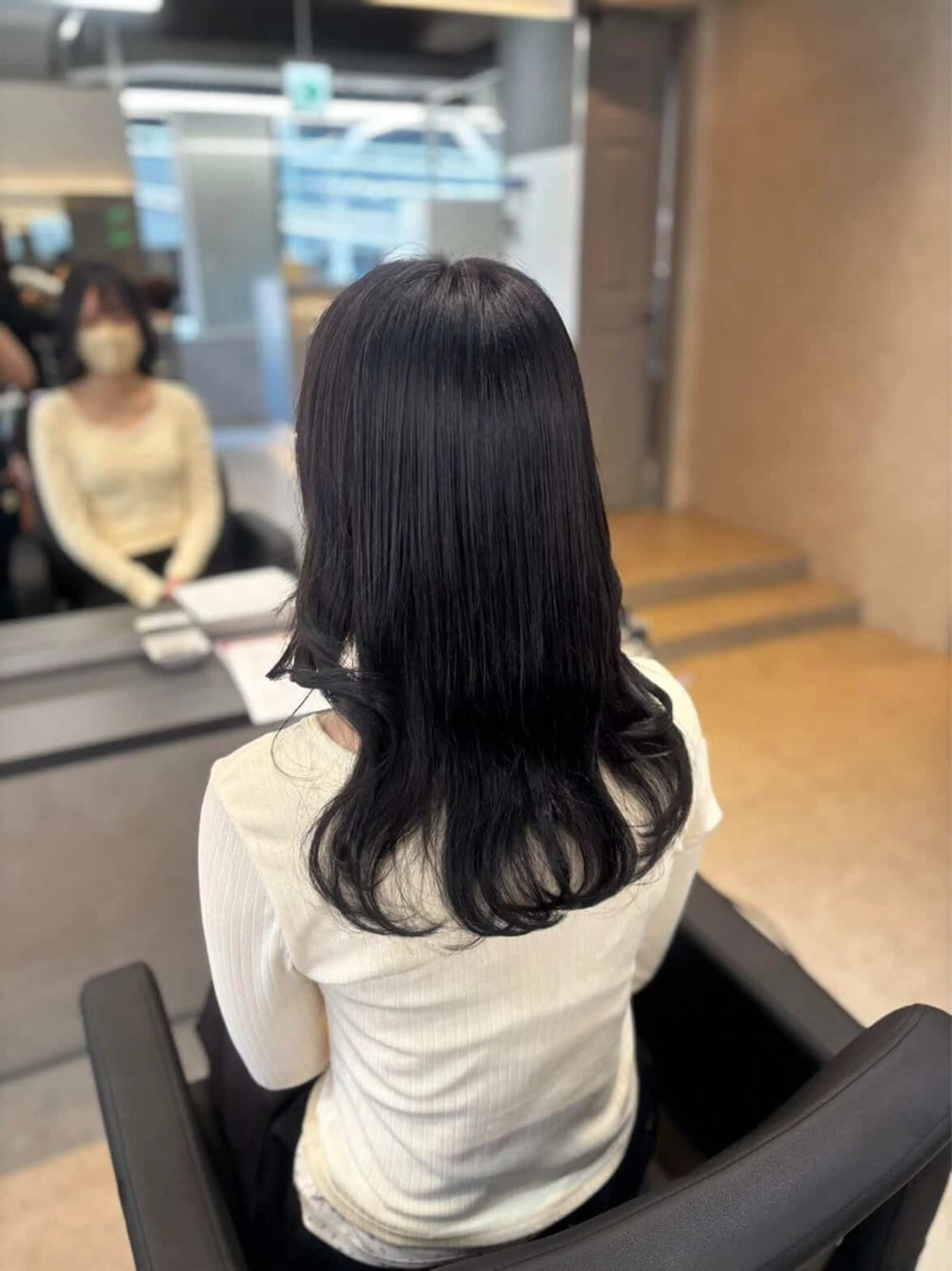 カラー ダークグレー ダークグレージュ グレージュ ヘアカラー 谷口 悠人のヘアスタイル