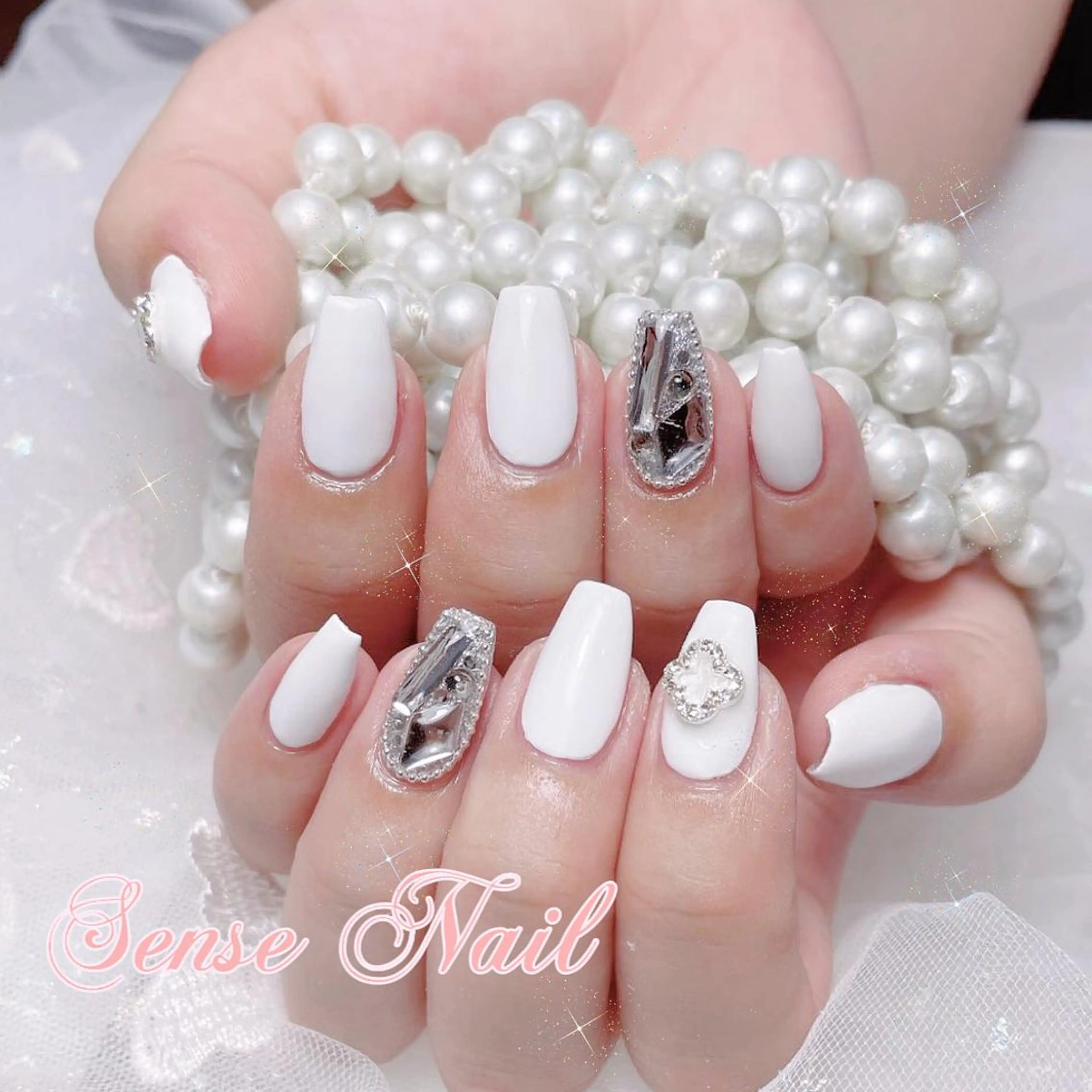 ネイル ハンドネイル ハンドケア Yukiko 🌙のネイルデザイン