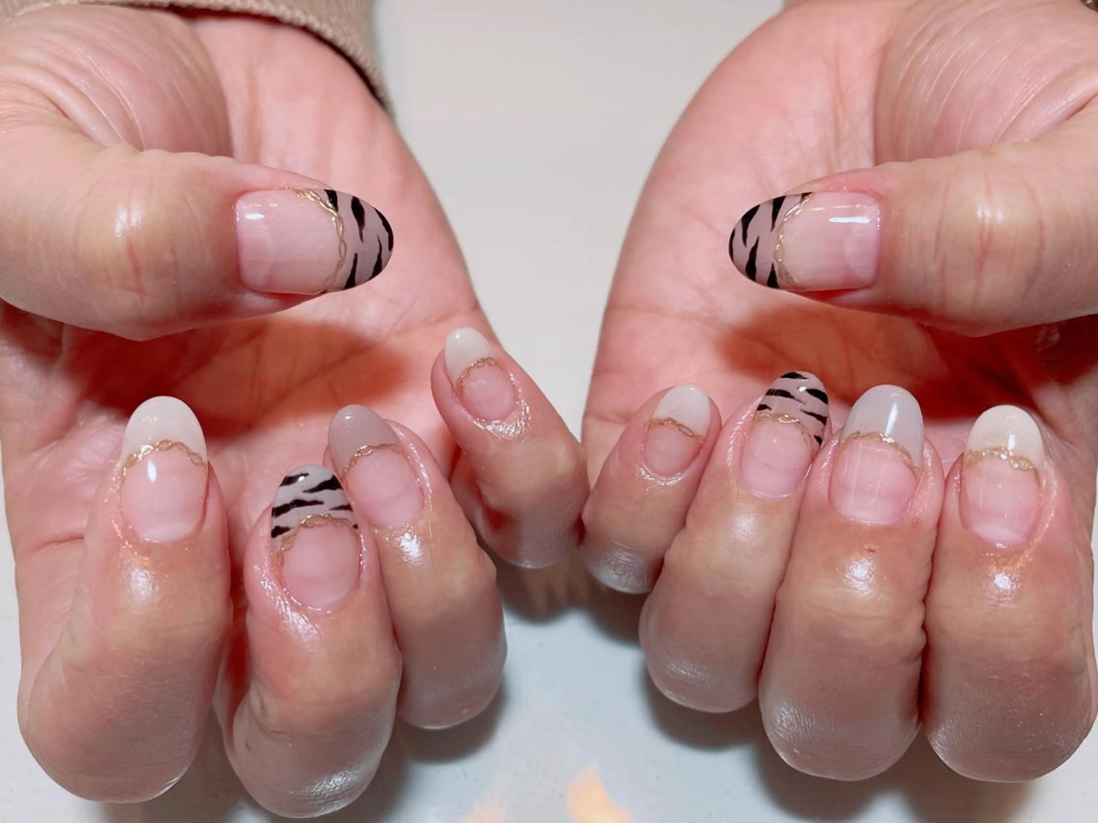 ネイル ジェルネイル マットネイル ミラーネイル ニュアンスネイル オフィスネイル ハンドネイル nail salon ラピスラズリのネイルデザイン