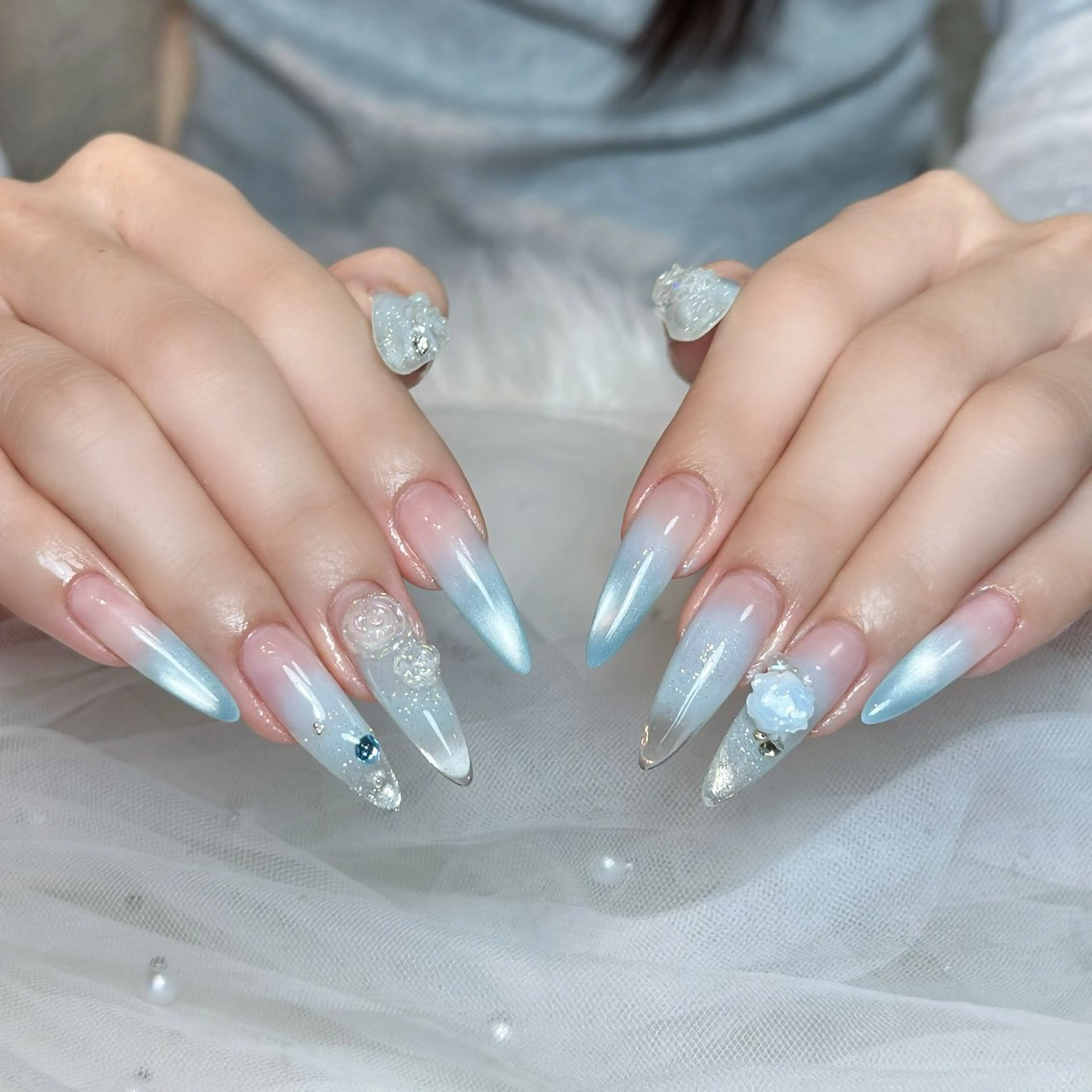 ネイル チークネイル ドット フレンチネイル グラデーション ハート ハンドネイル Julli NailStudioのネイルデザイン