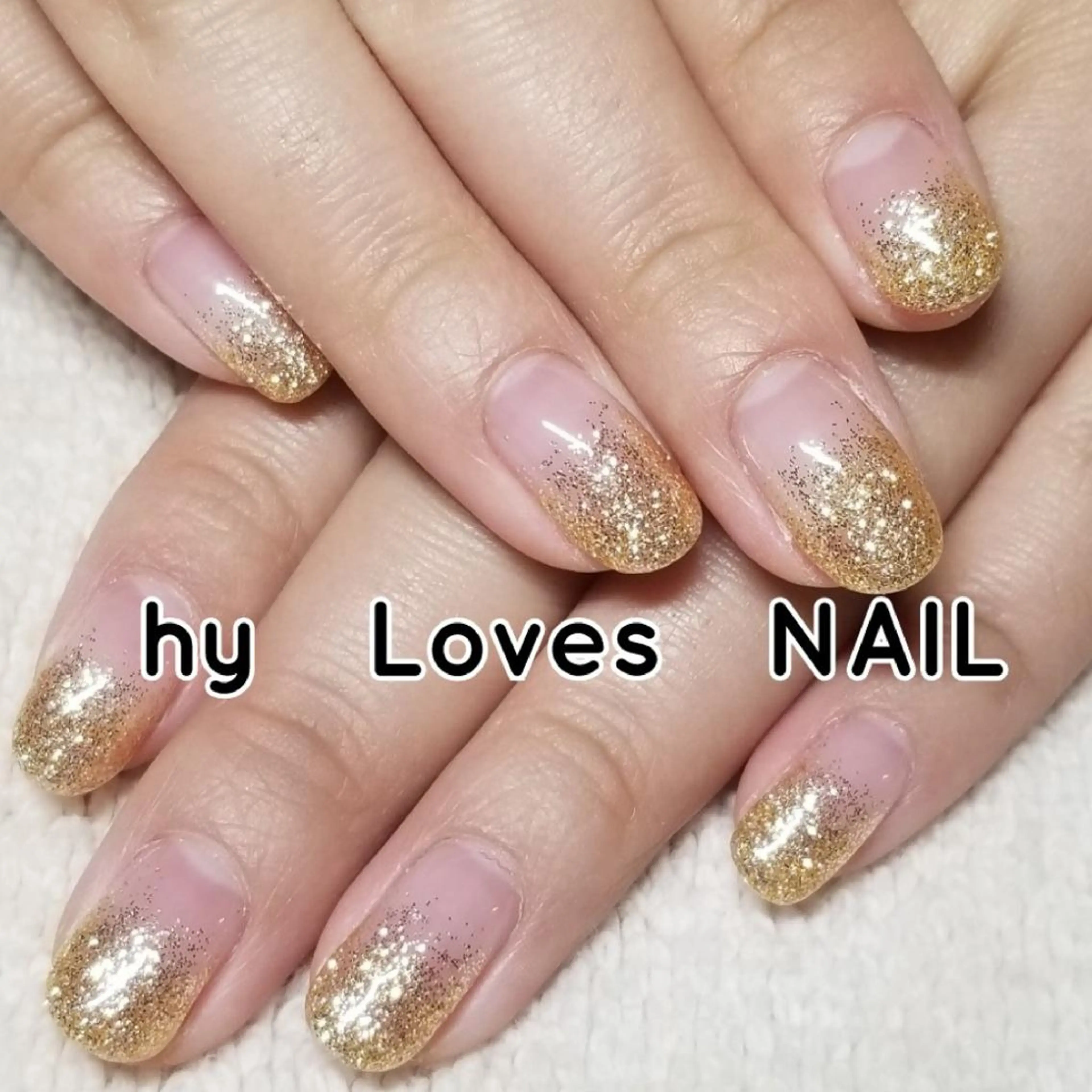 ネイル ゴールド グラデーション ラメ(グリッター) ハンドネイル よしだ ひろきのネイルデザイン