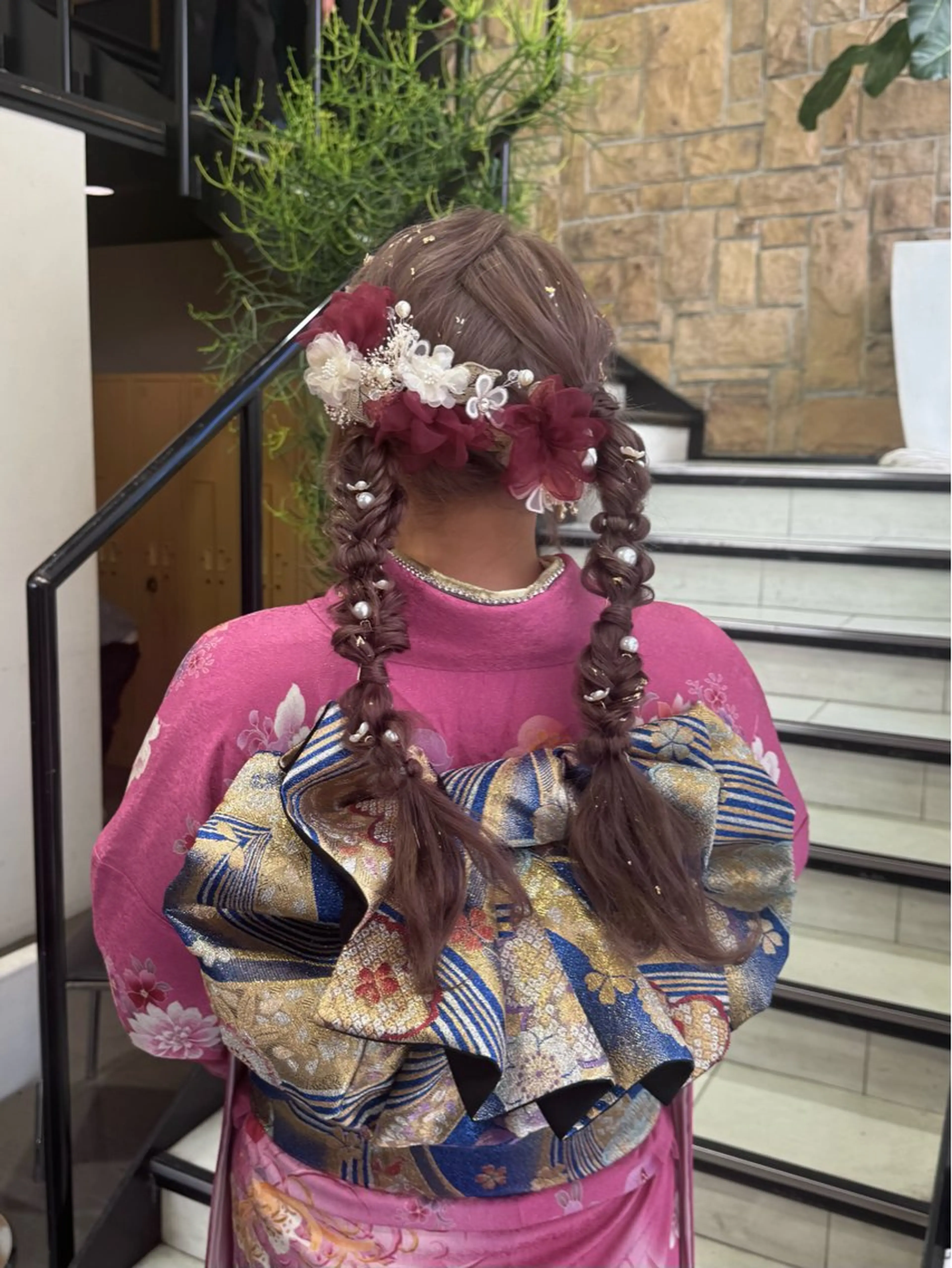 ヘアアレンジ ヘアセット ワンカールで盛れる レイヤー🎀Macoのヘアスタイル