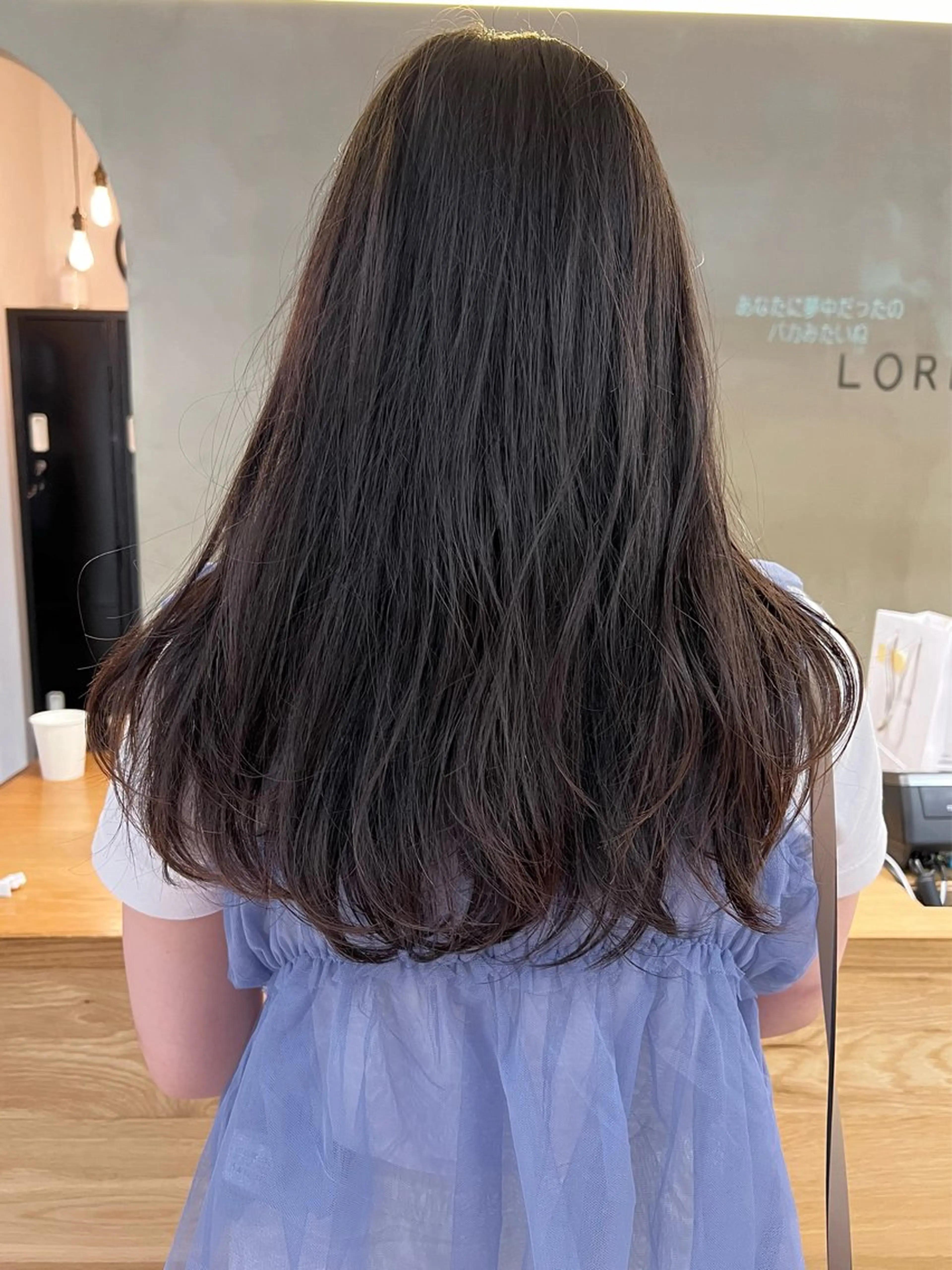 ロング ヘアカラー トリートメント 似合わせレイヤー ＆透明感カラーのヘアスタイル