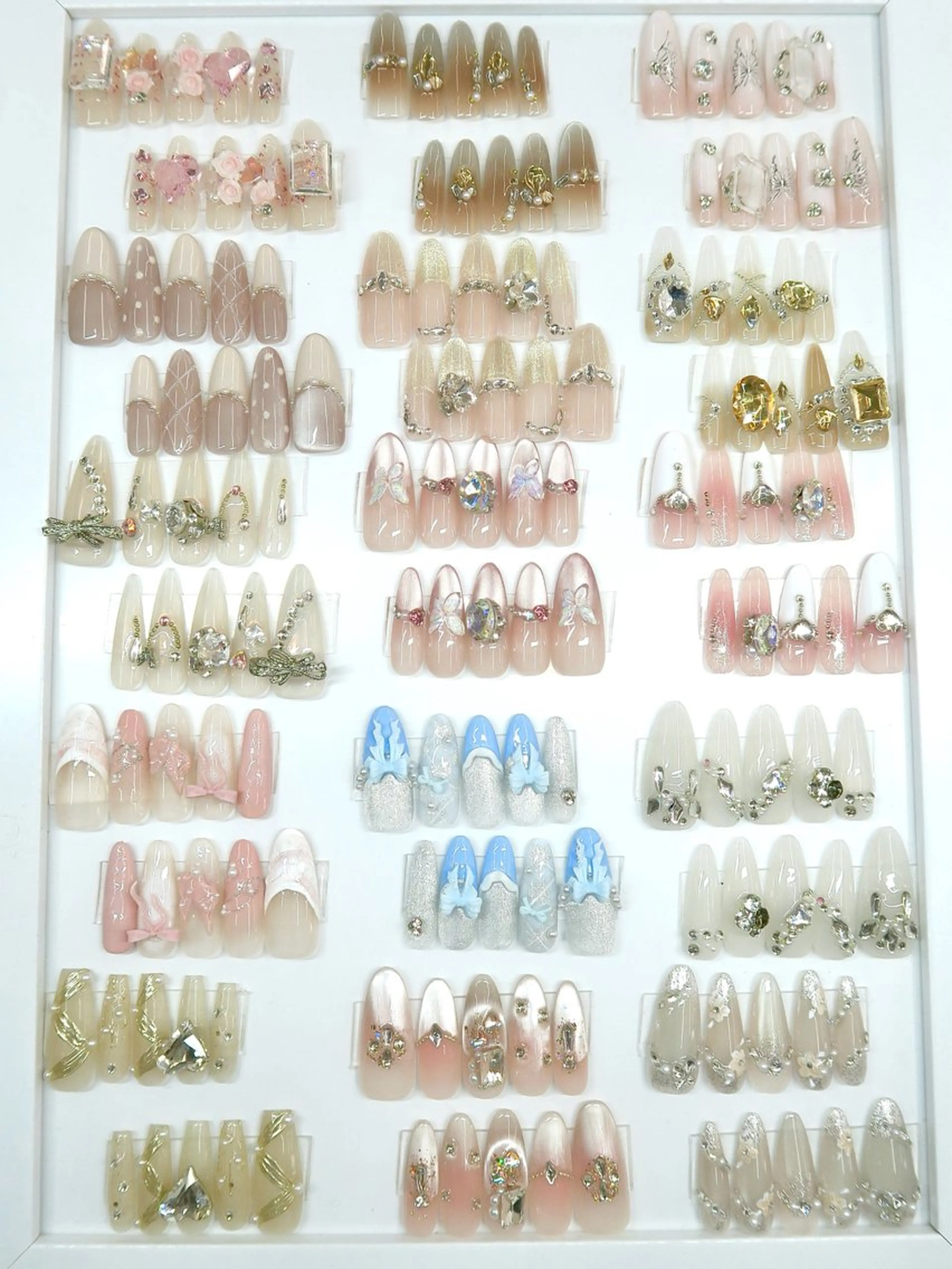 【13周年記念新メニュー】オフ込み★G.A nail ¥6990の写真