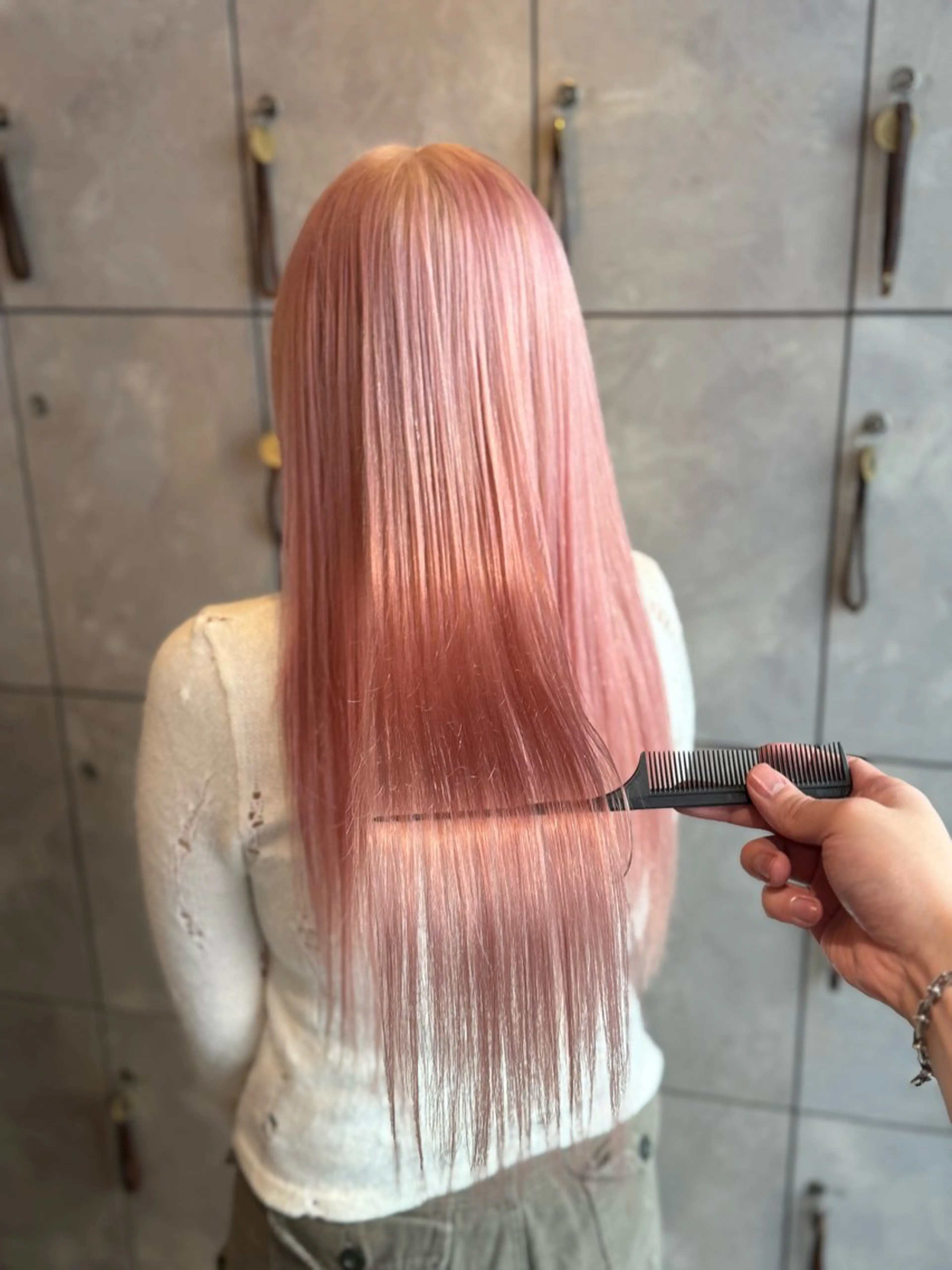 セミロング カラー ヘアカラー トリートメント ヘアセット 🌈インナーカラー ‘ショウマ’🌈のヘアスタイル