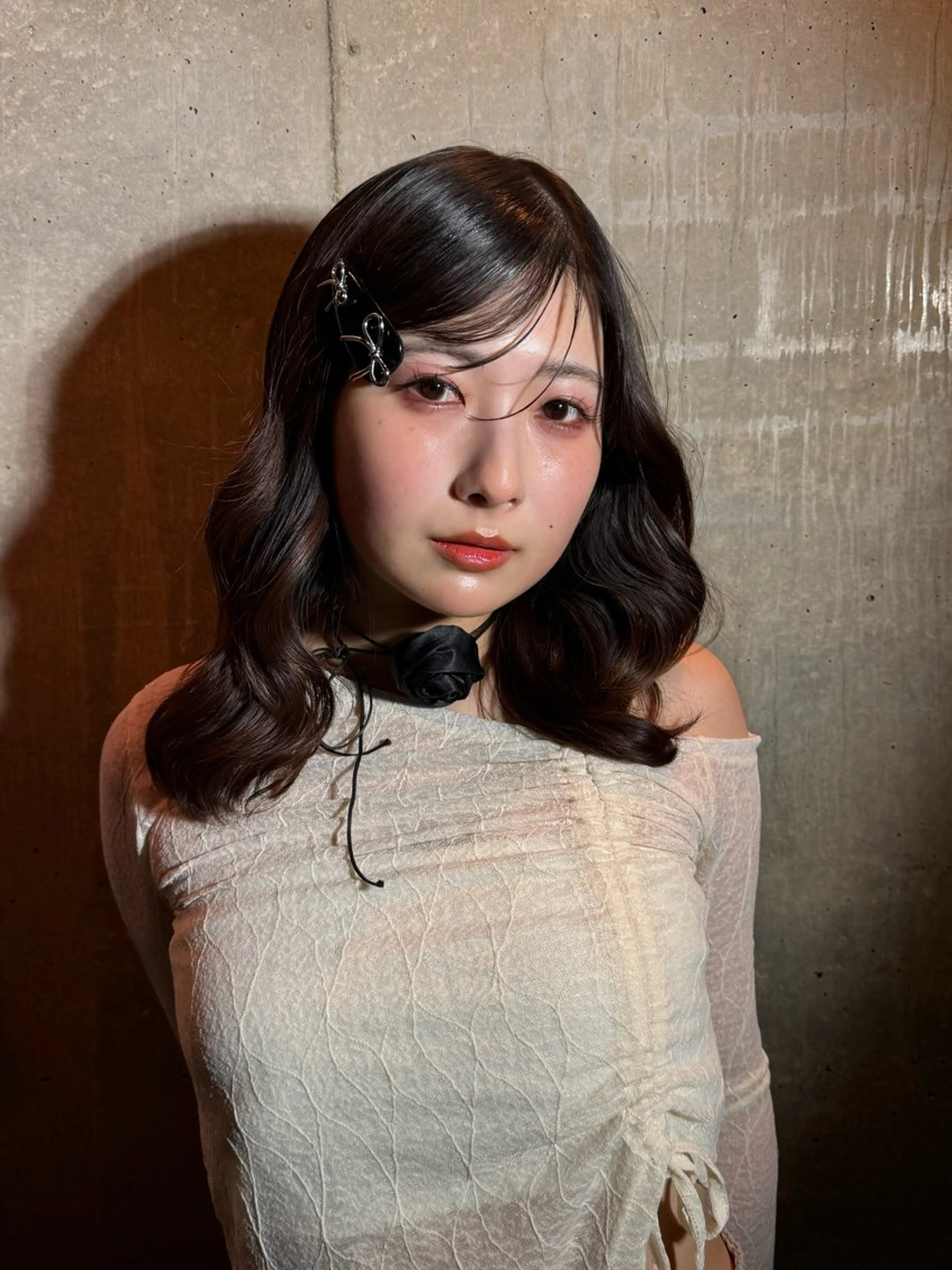 セミロング ブリーチ/透明感 カラー🖤🪽みさきのヘアスタイル