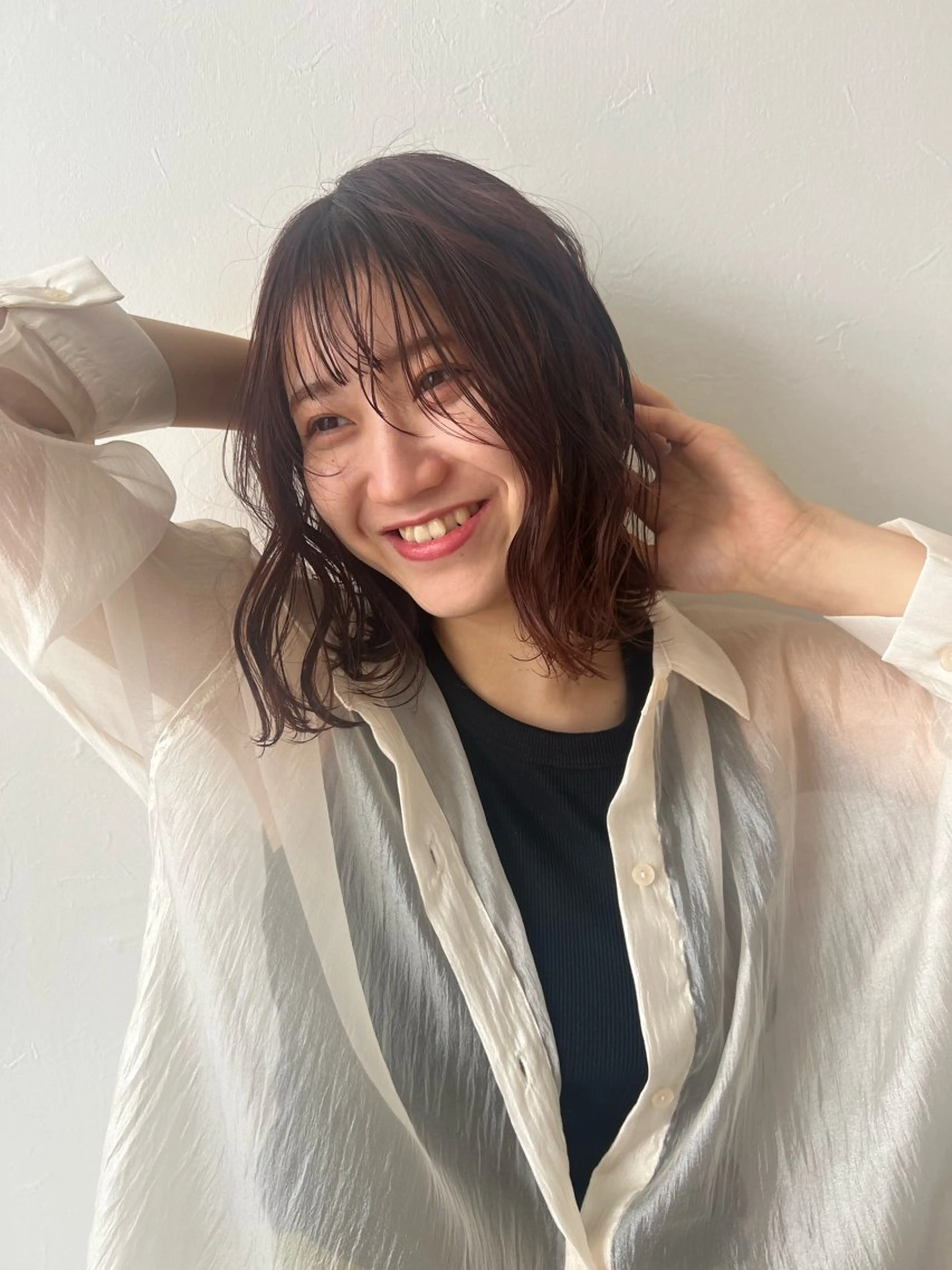 ミディアム 浅津 菜月のヘアスタイル