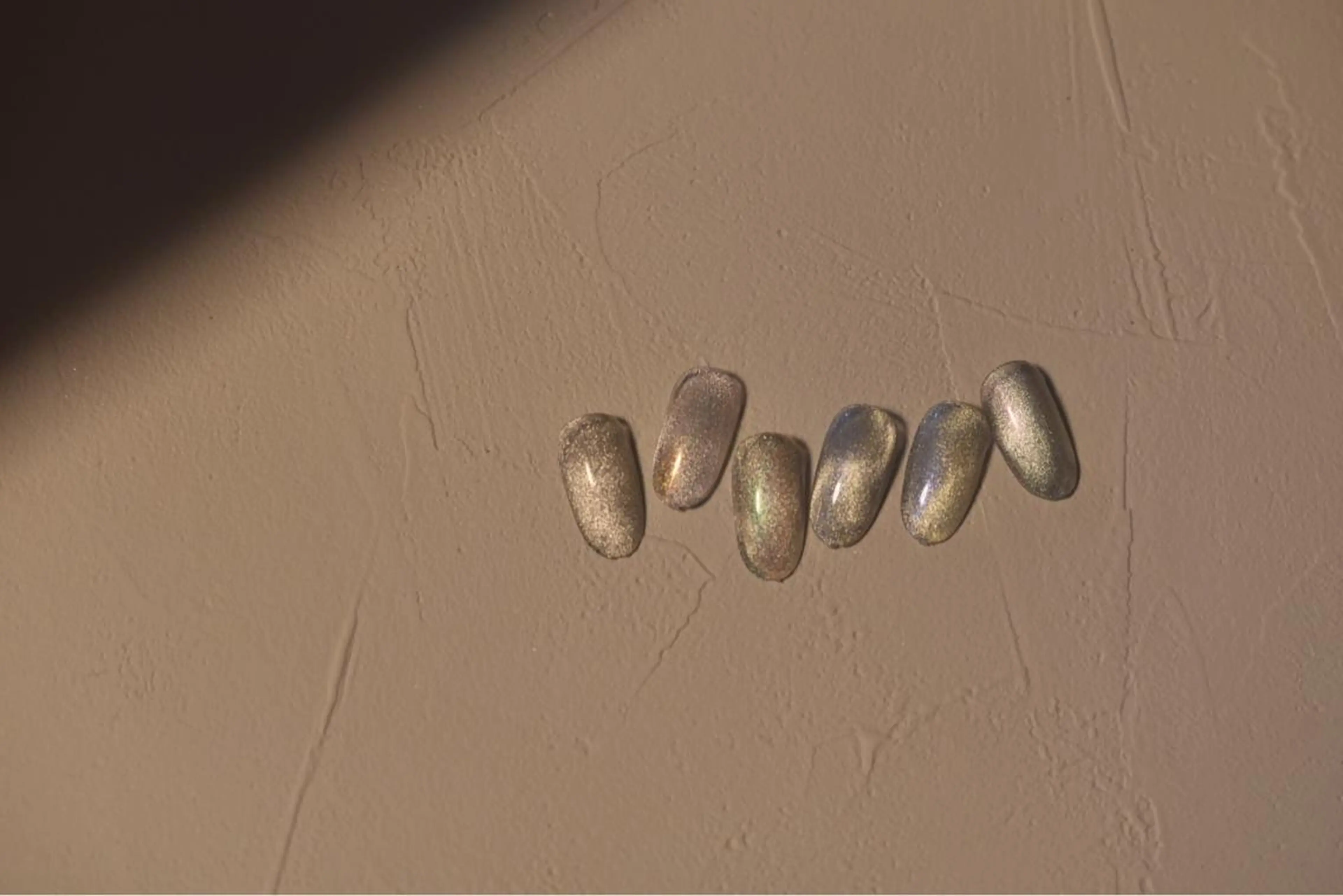 セミロング カラー ネイル Aayley アイリ―サロンのネイルデザイン