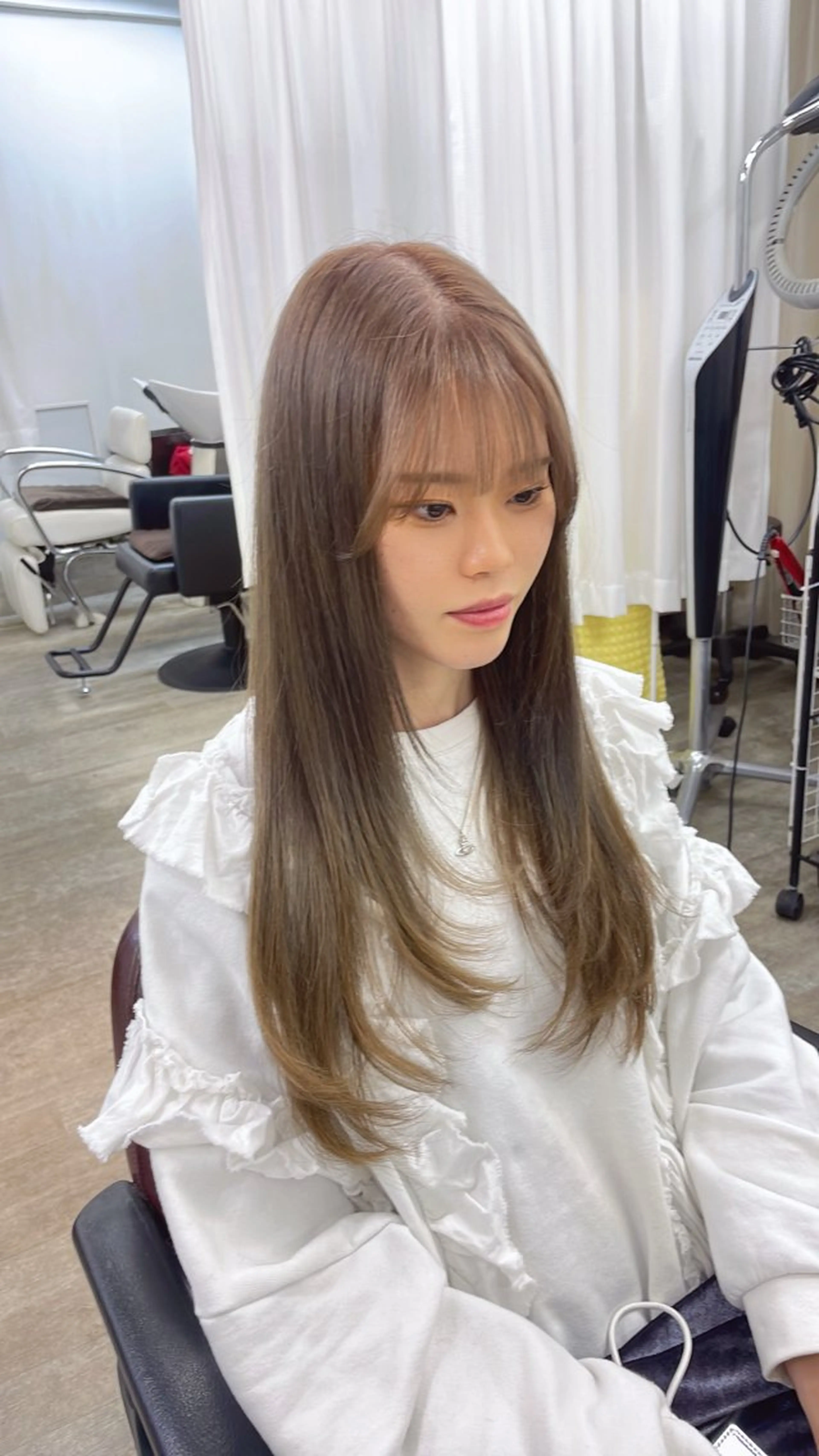 ロング カラー ヘアカラー トリートメント 韓国ヘア🤍髪質改善 🇰🇷AKANEのヘアスタイル