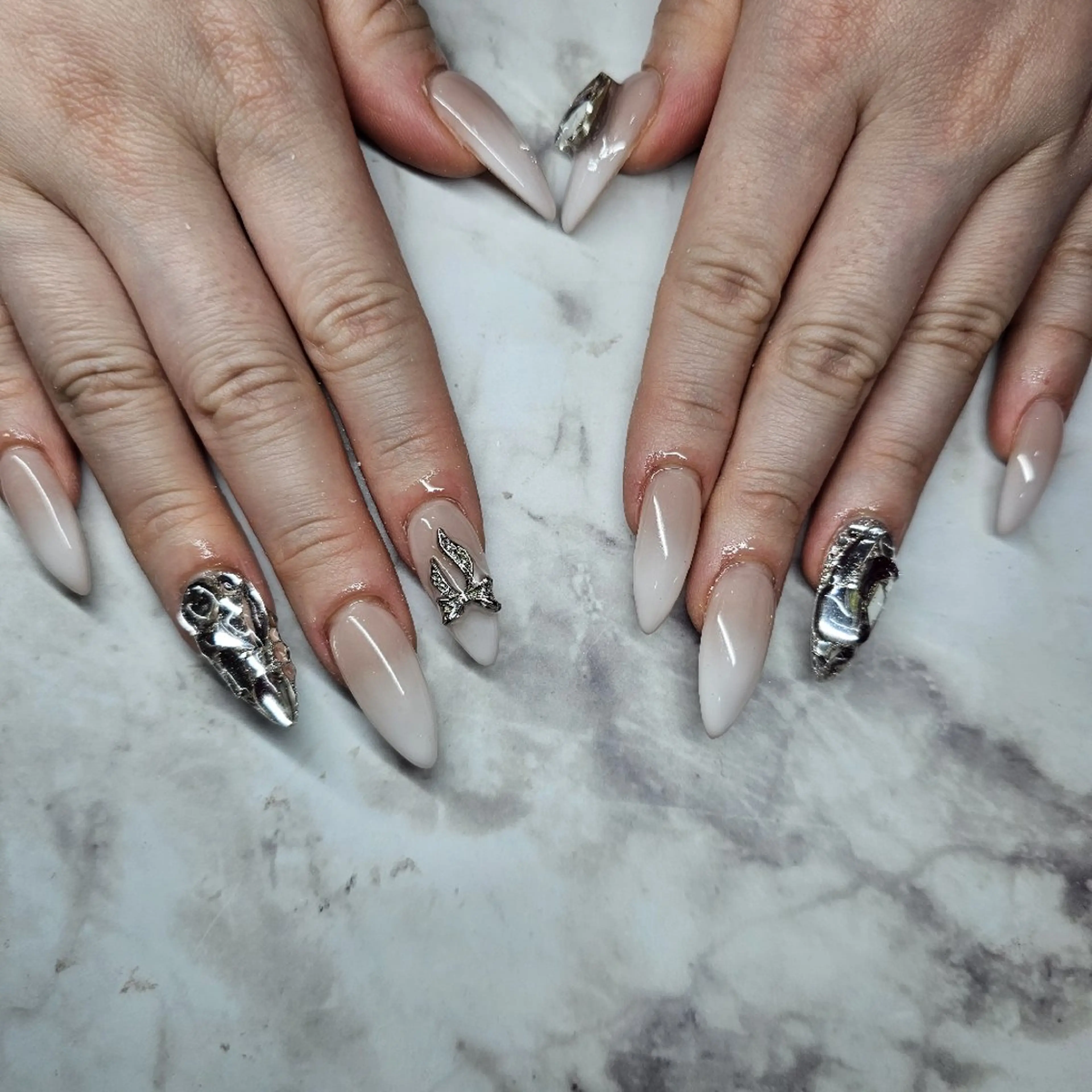 ネイル ハンドネイル My+ Yukaのネイルデザイン