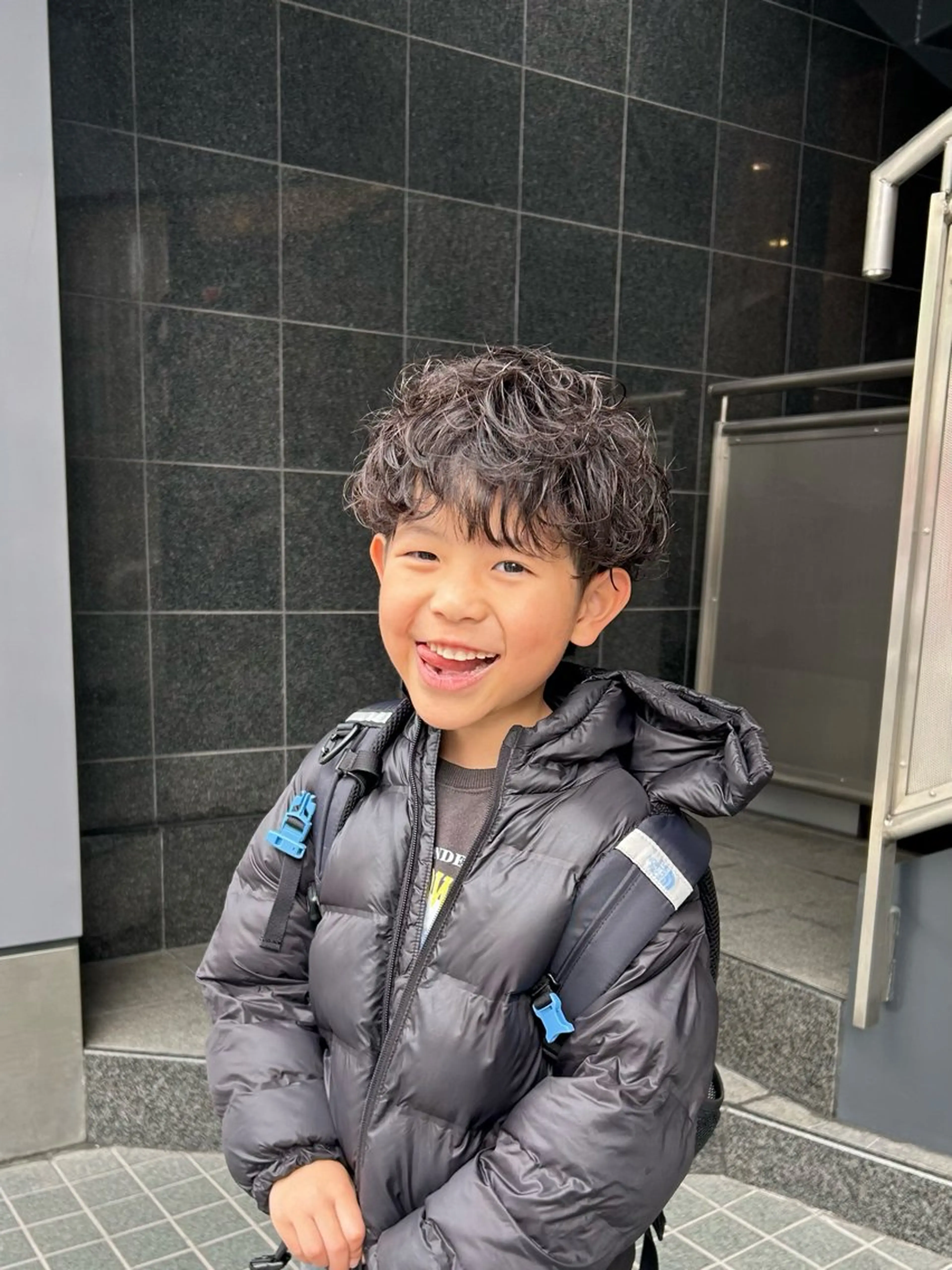 ショート パーマ メンズ calna by ELMO  上ノ井のヘアスタイル