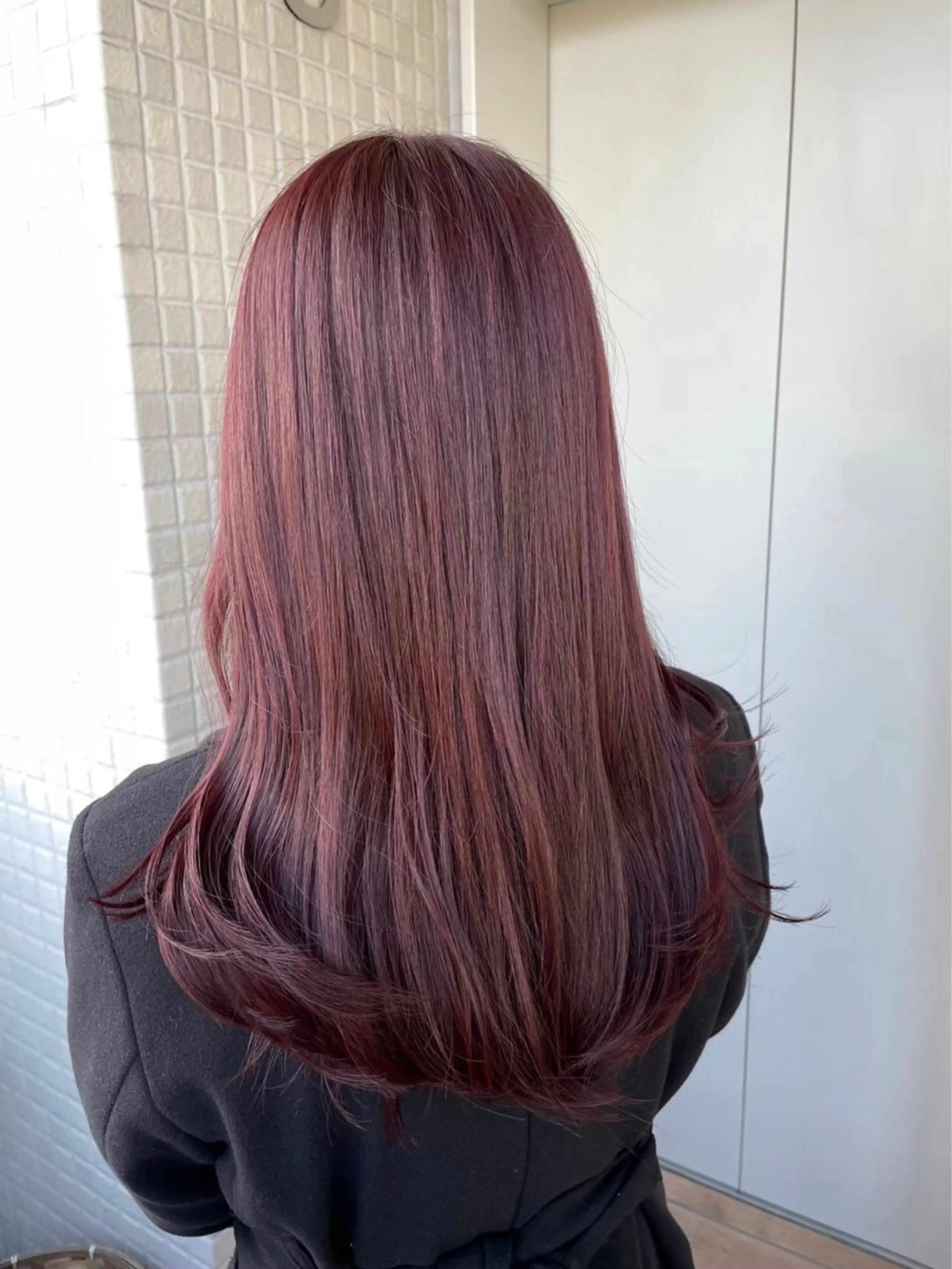 カラー 向山 月雫のヘアスタイル