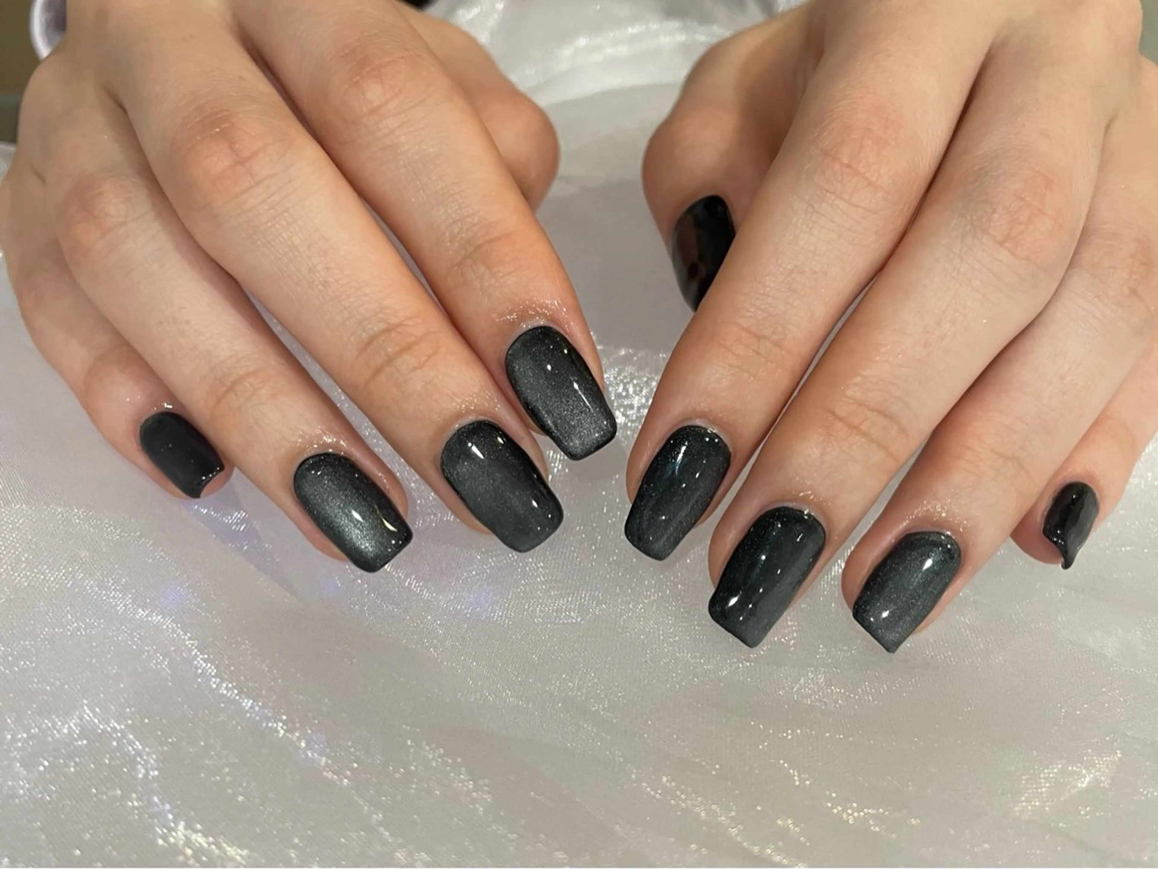 ネイル オーロラネイル ジェルネイル 氷ネイル・うるうるネイル 韓国ネイル マグネットネイル ハンドネイル amiLe 🎀yuunaのネイルデザイン