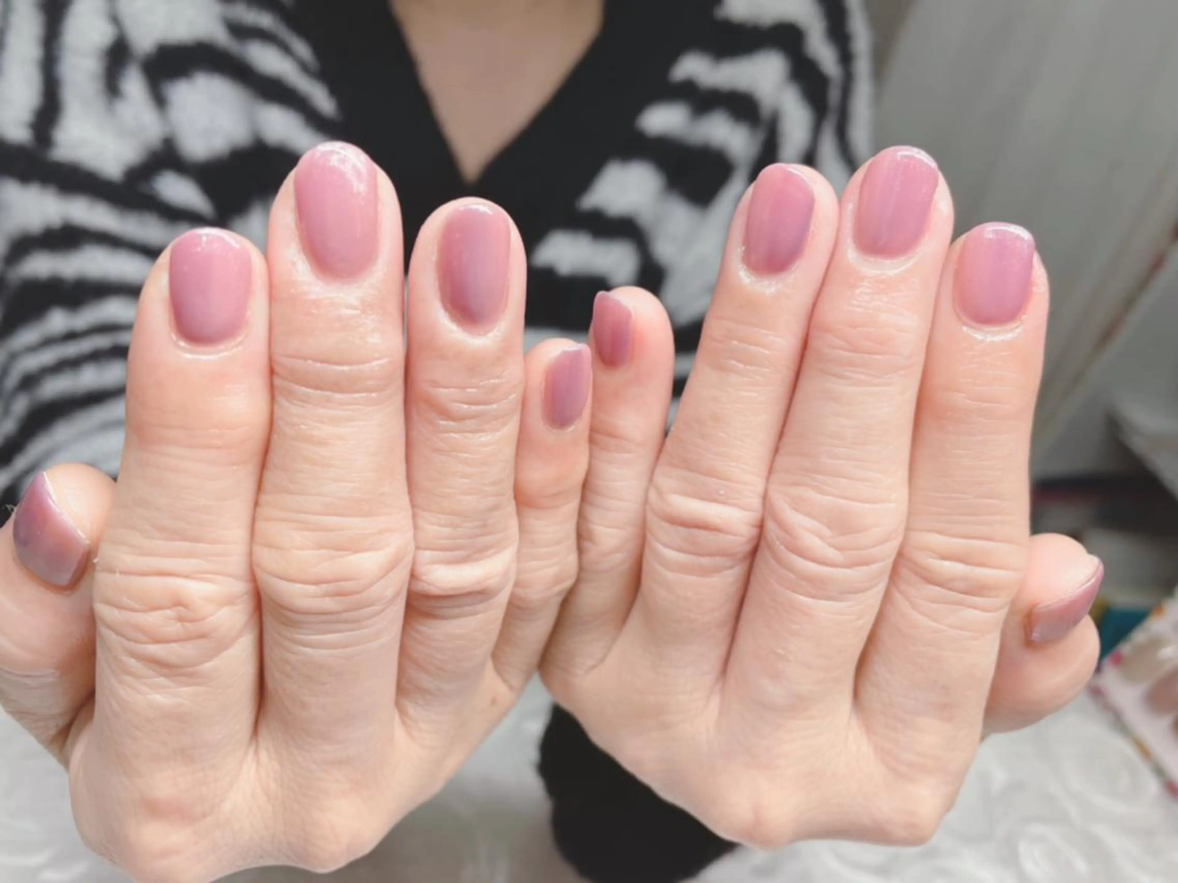 ネイル グラデーション 芦辺 香奈のネイルデザイン