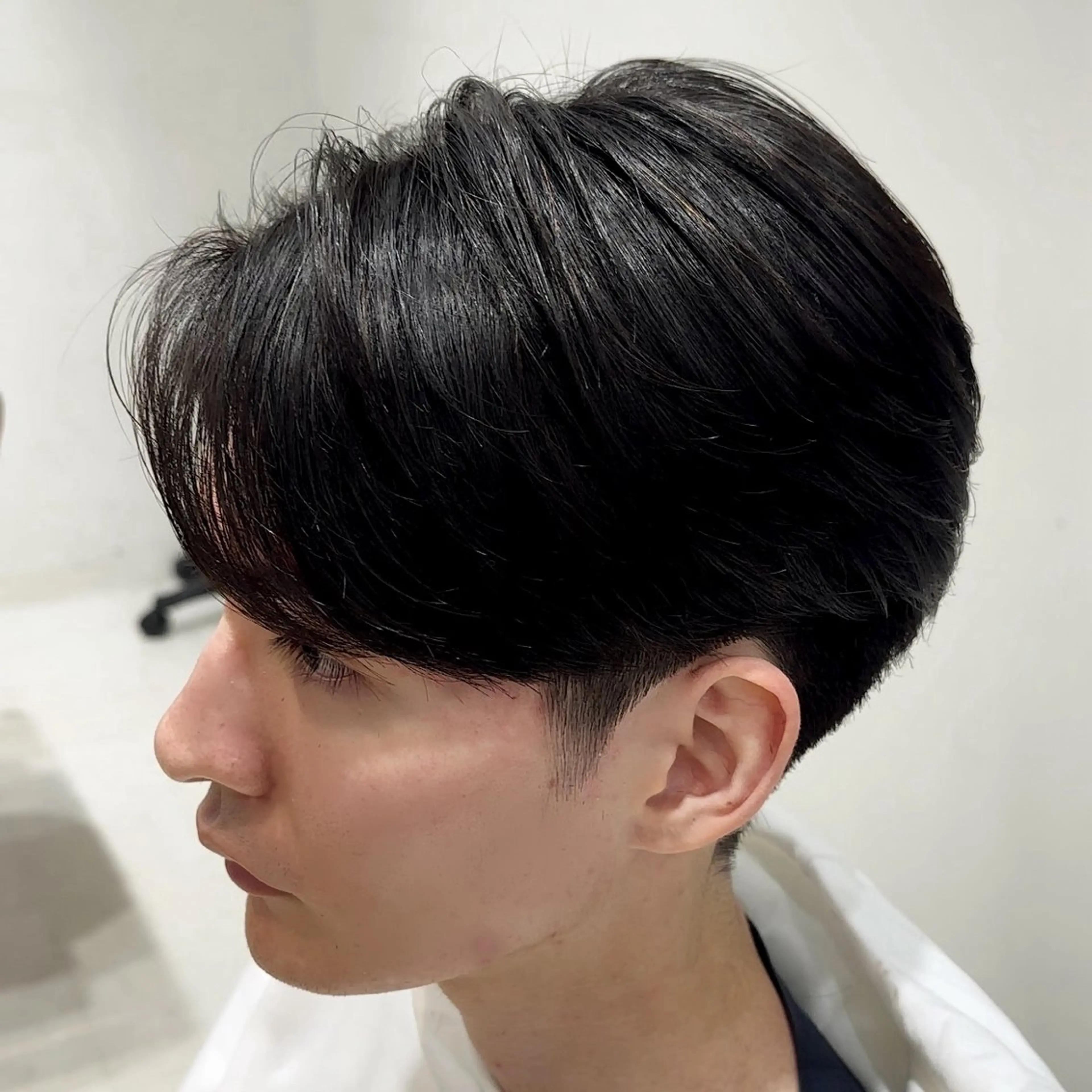 ショート メンズ センターパート カット 縮毛矯正 堺 健人のヘアスタイル