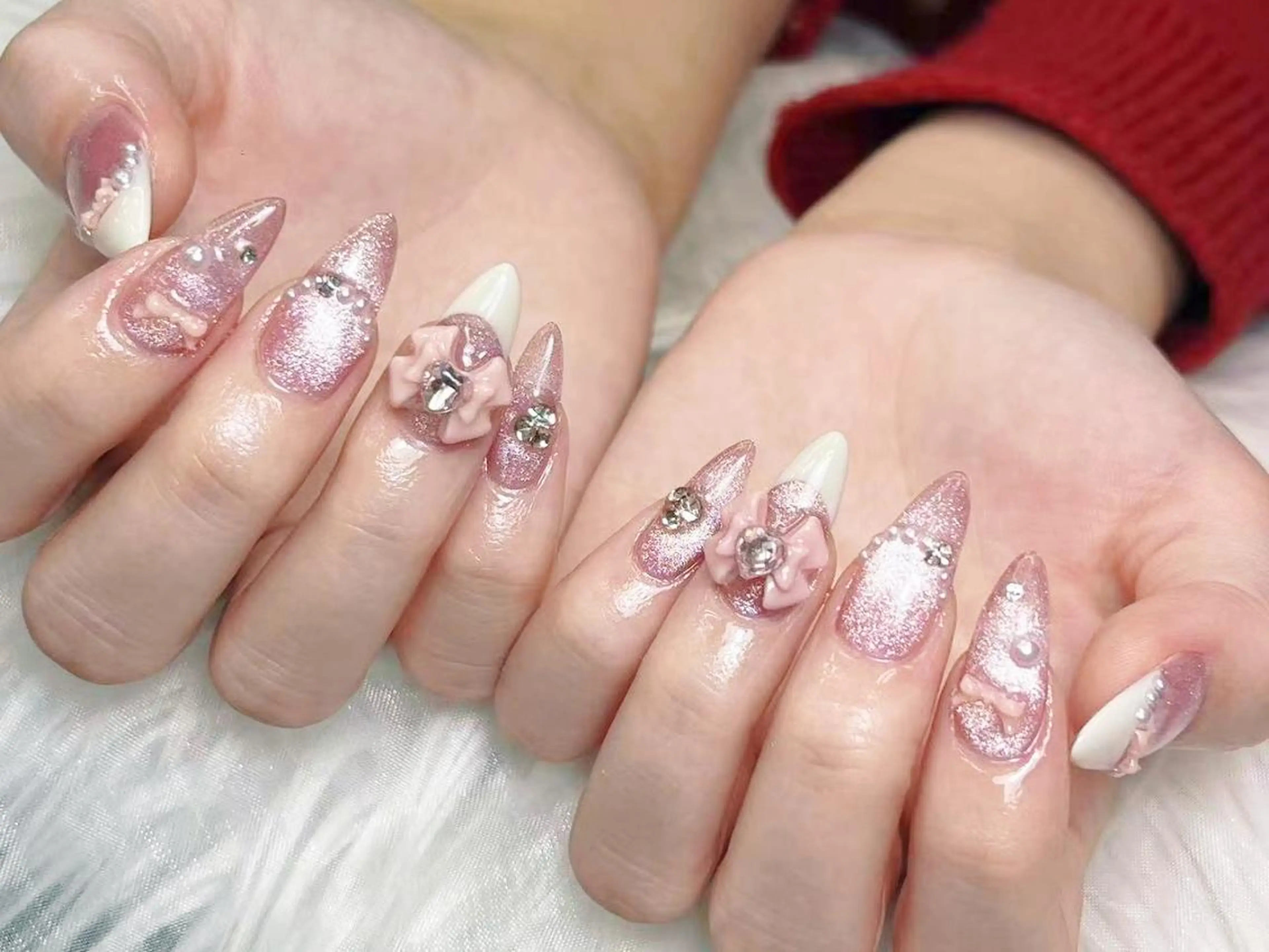 メンズ ネイル アートネイル フレンチネイル ジェルネイル ハート キラキラネイル ✨Bloom Ruby❣️のネイルデザイン