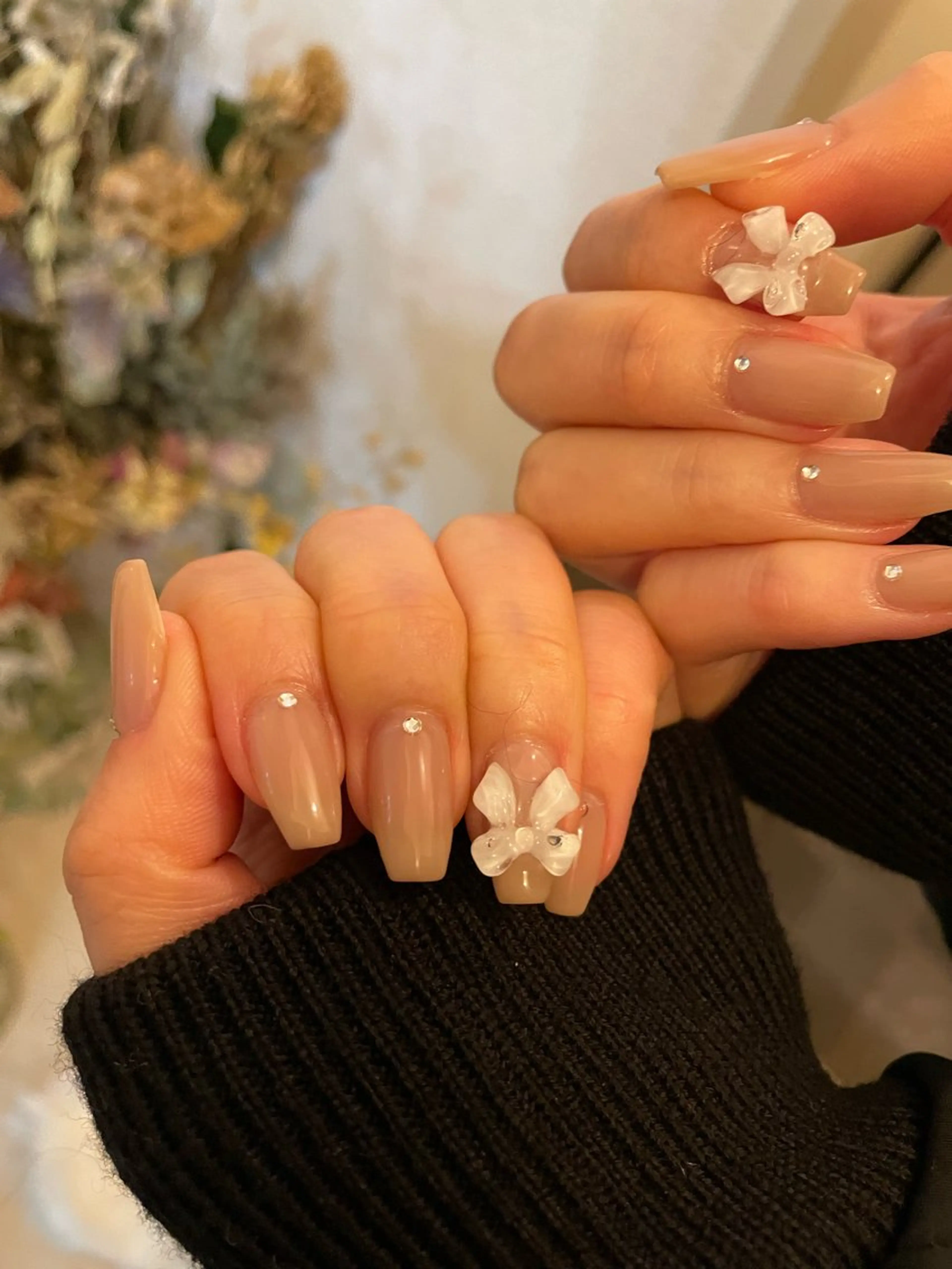 ネイル アートネイル シンプルネイル ストーンネイル ハンドネイル フットネイル with hues AYAのネイルデザイン