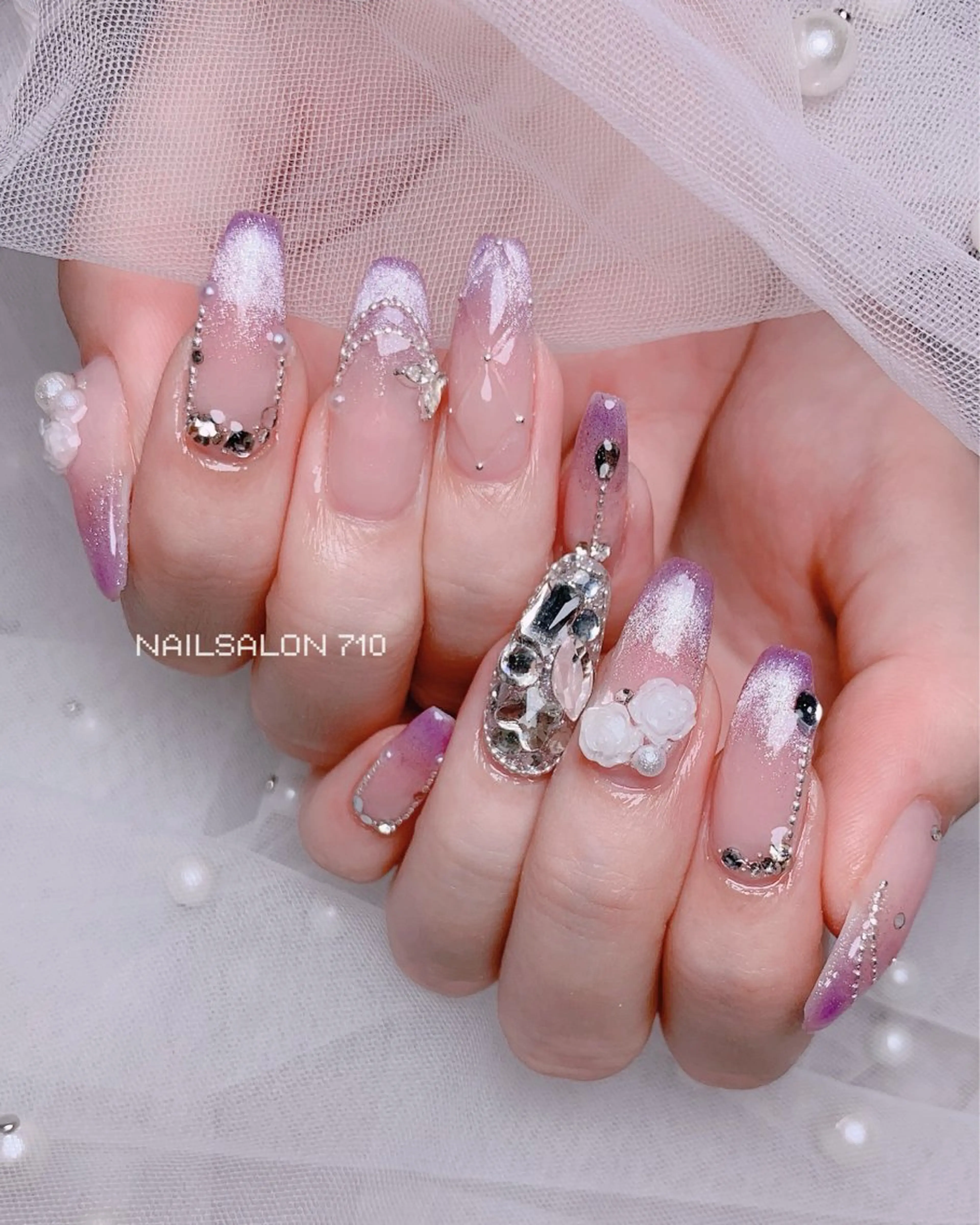 ネイル ハンドネイル フットネイル ナナイチゼロ I.Naoのネイルデザイン
