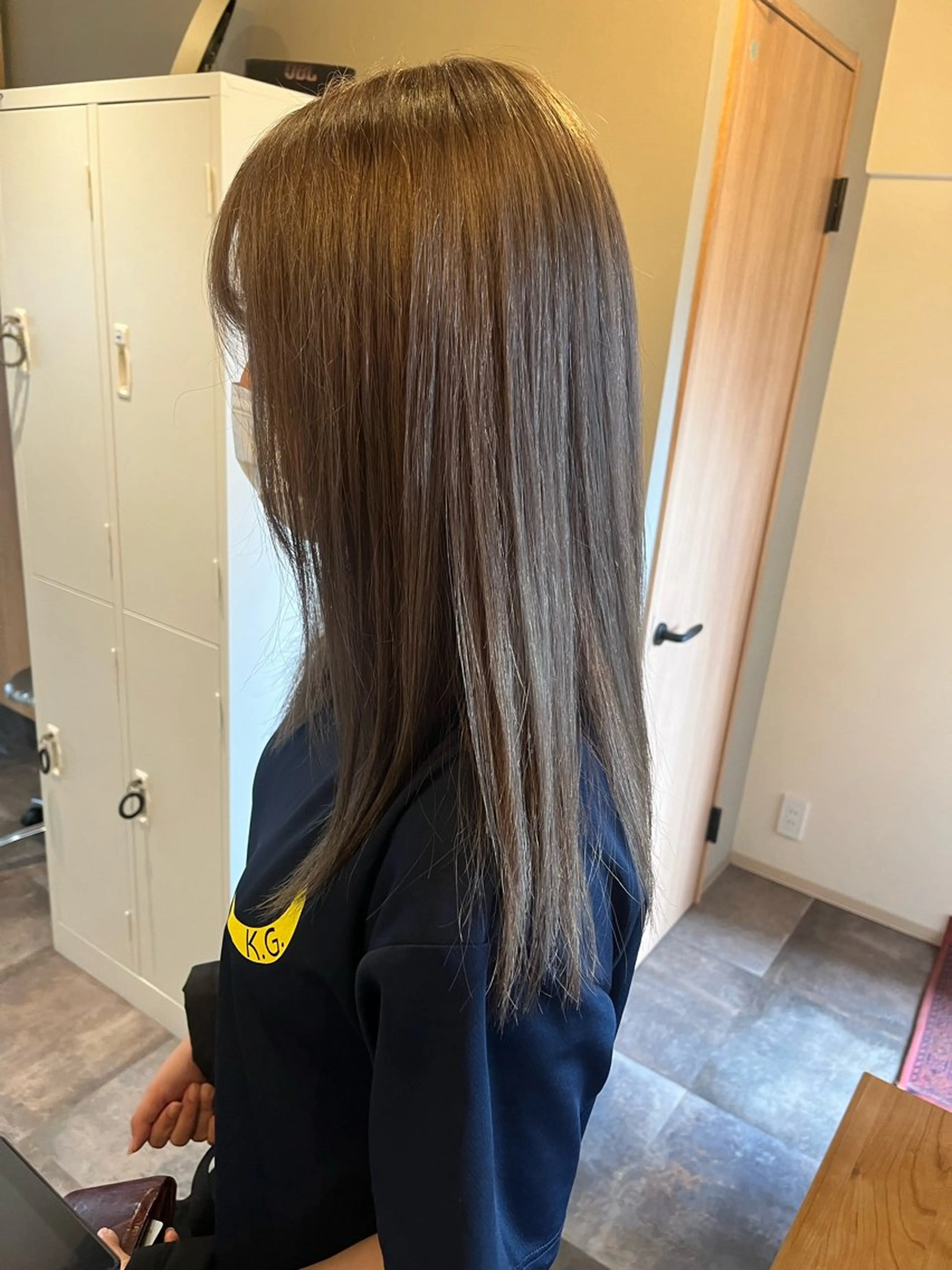 カラー ダブルカラー 伊藤 由季のヘアスタイル