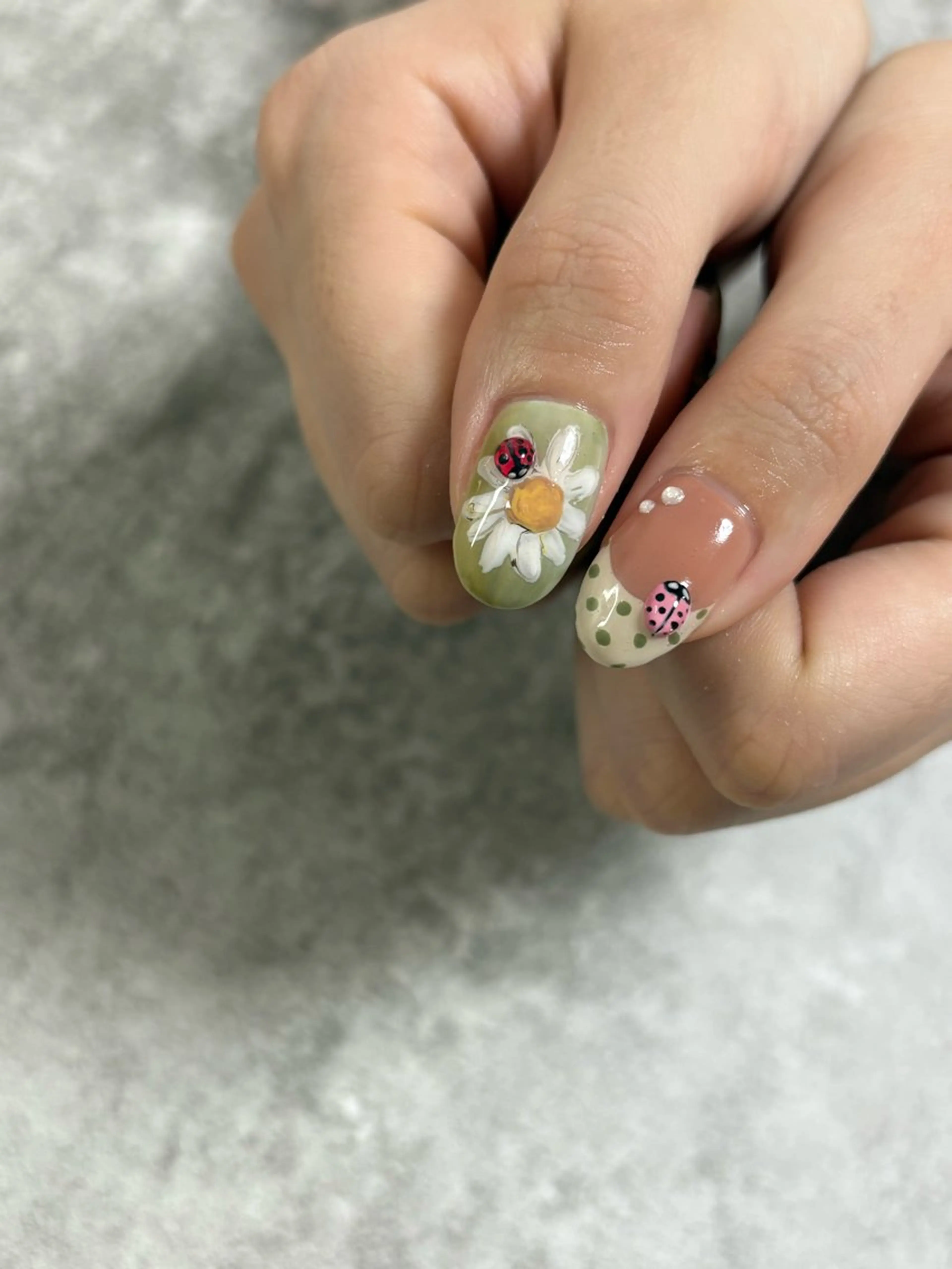 ネイル ハンドネイル FIORITURA Maikoのネイルデザイン
