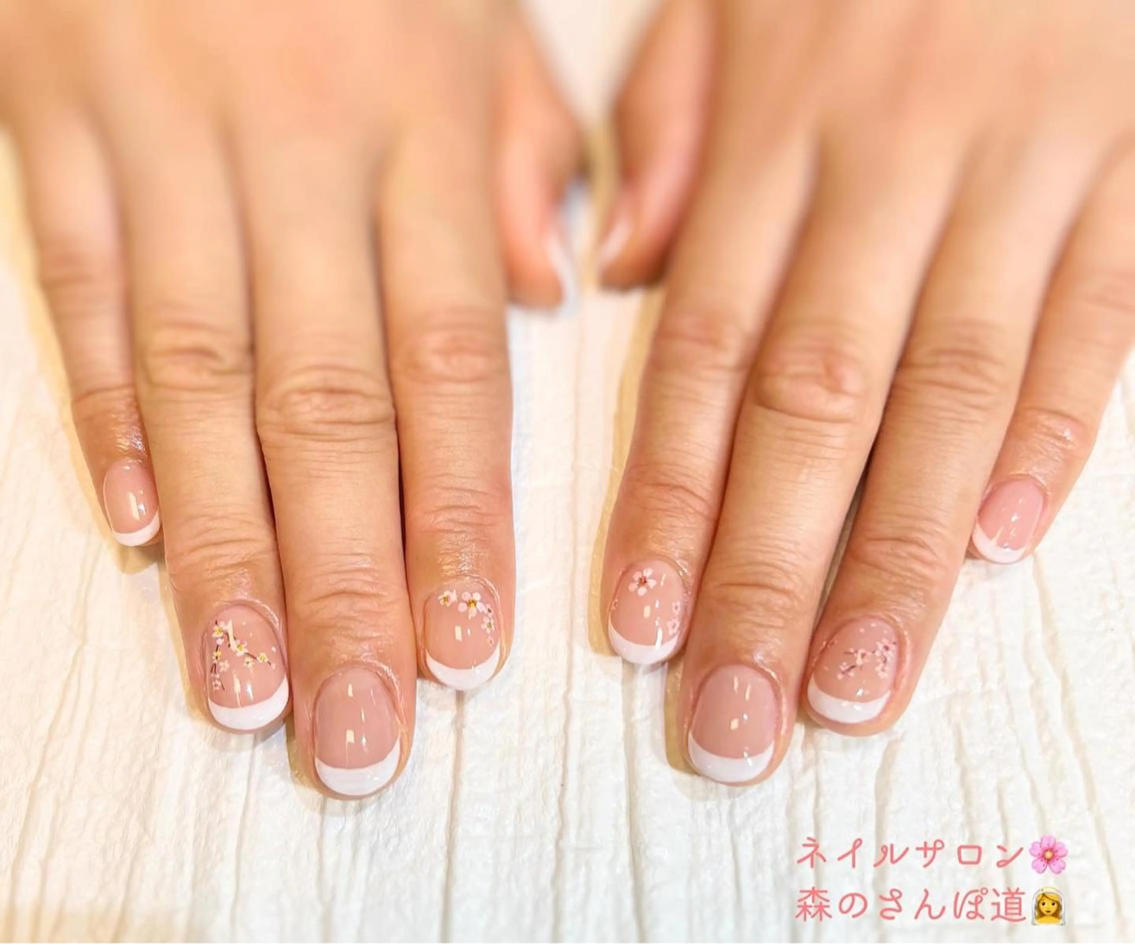 ネイル ハンドネイル ショートネイル 森のさんぽ道のネイルデザイン