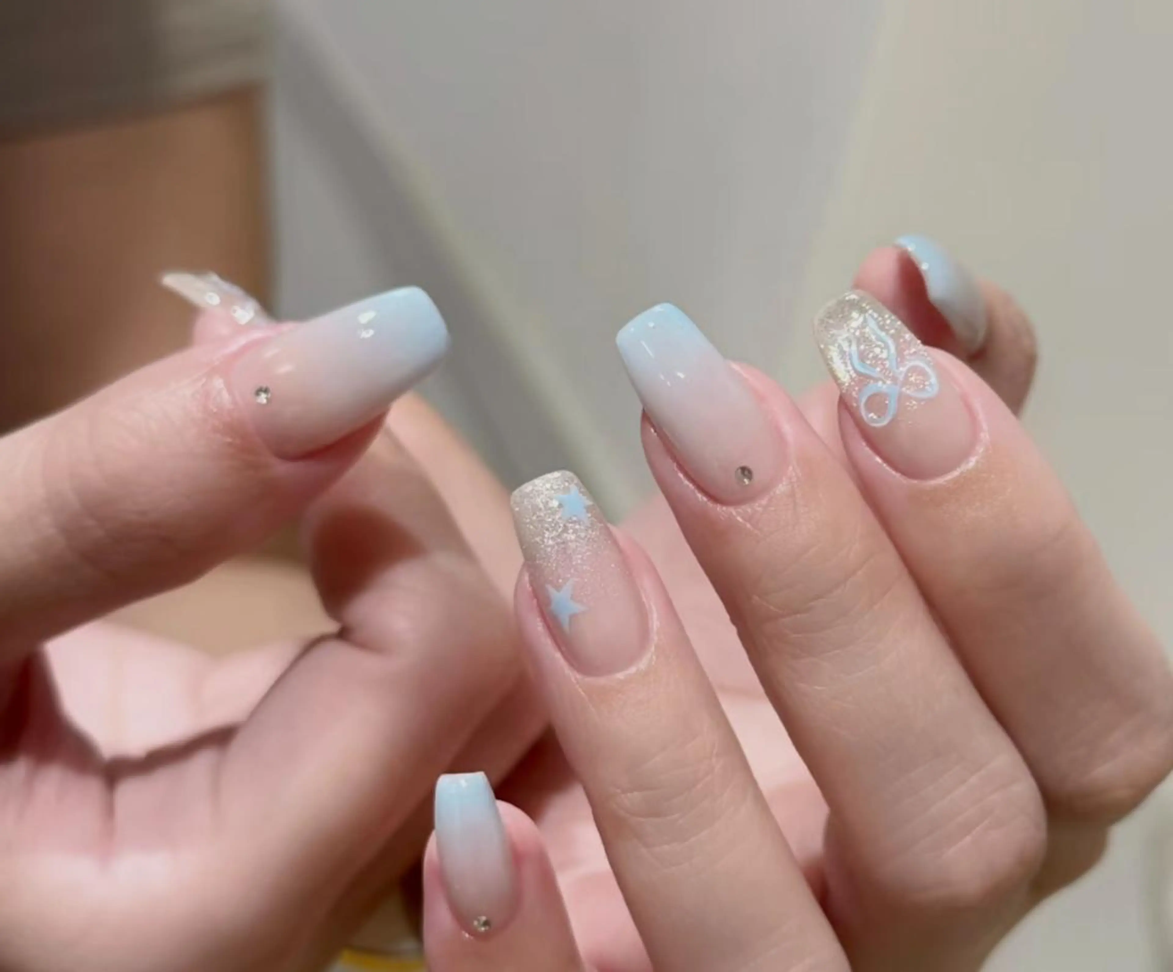 ネイル ハンドネイル エリ🫧 nail池袋東口のネイルデザイン