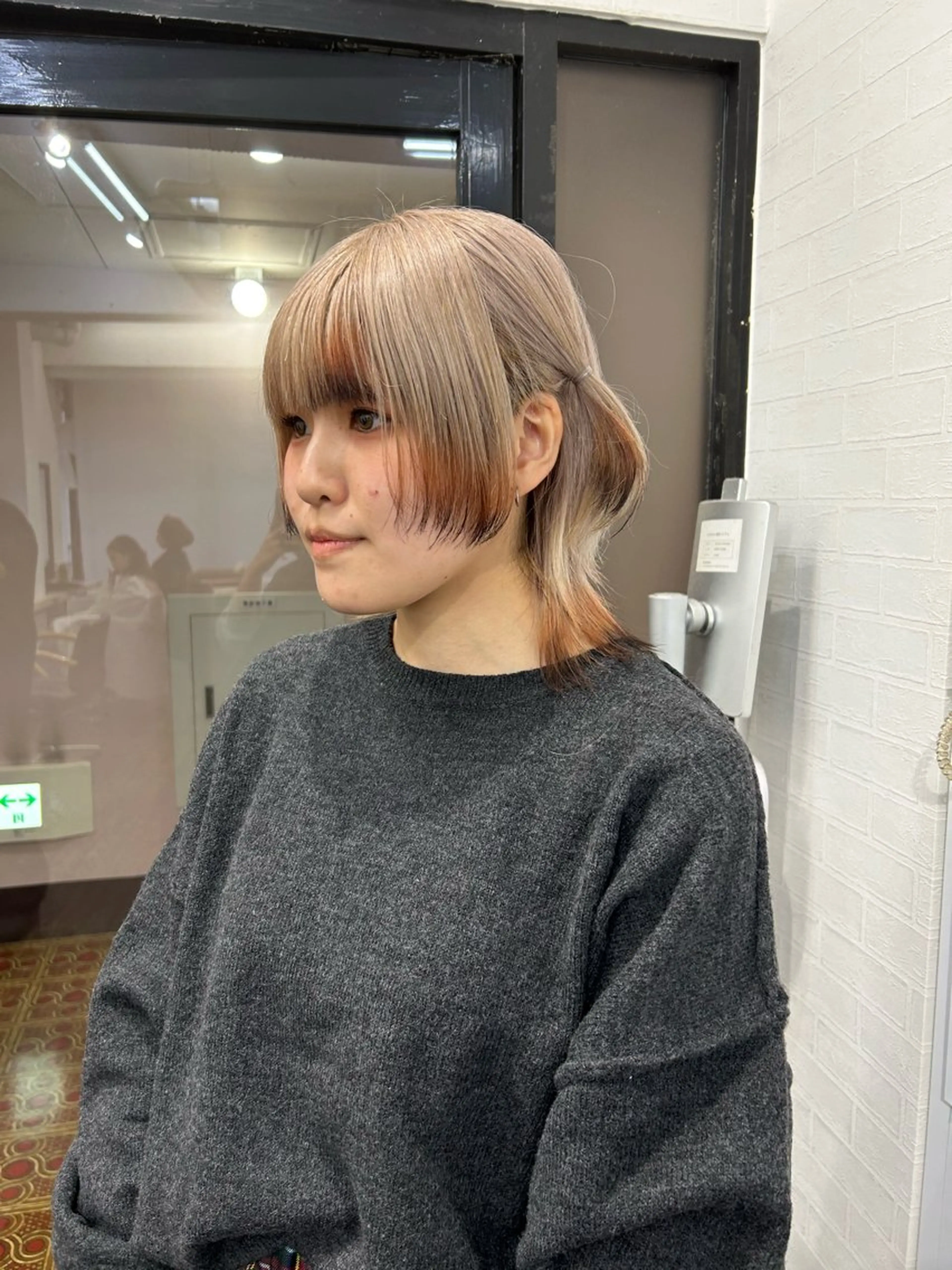 ミディアム Yui. レイヤー/パーマのヘアスタイル