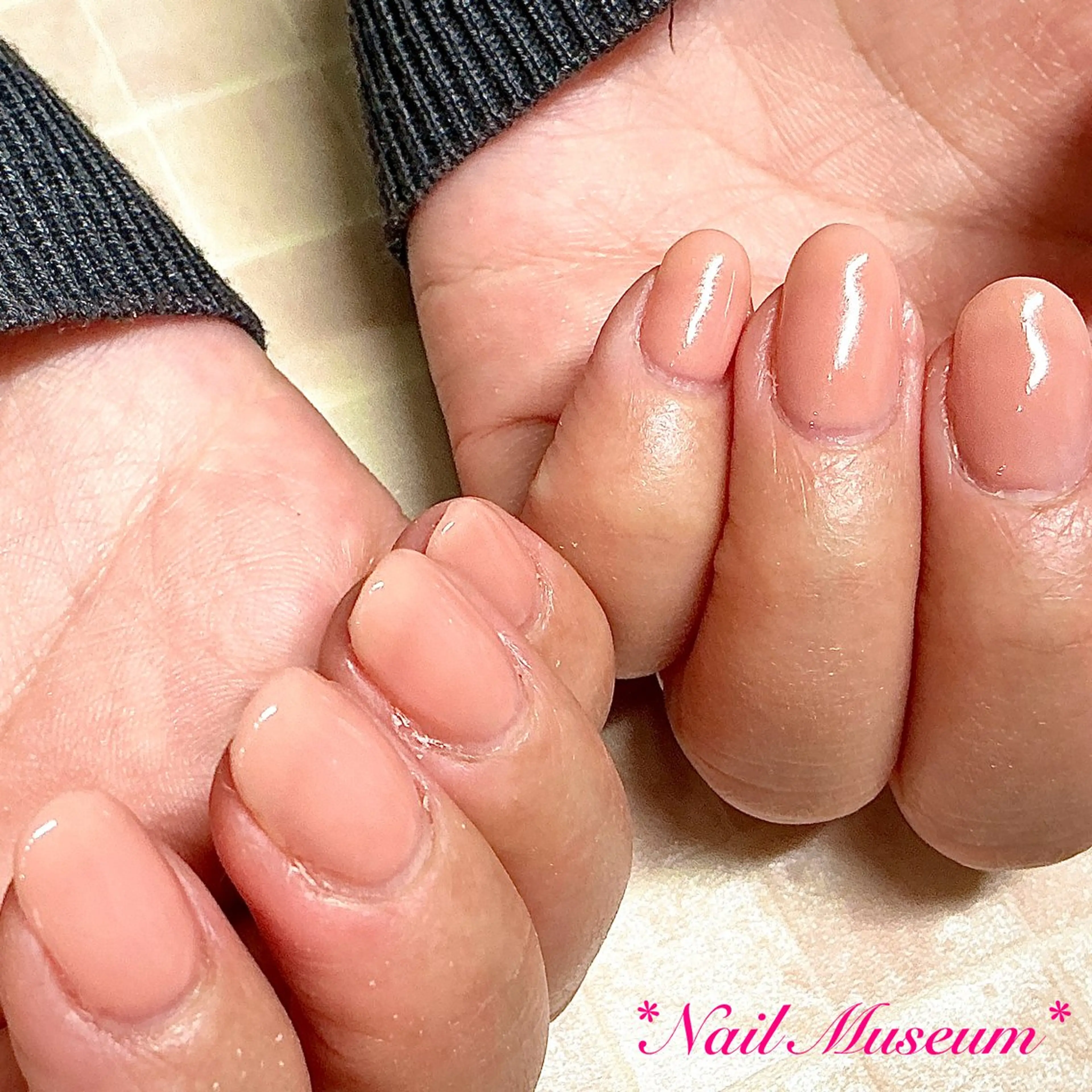 ネイル ブルー ジェルネイル ワンカラーネイル パラジェル ピンク ハンドネイル nailmuseum KAMATARIのエステ・リラクイメージ