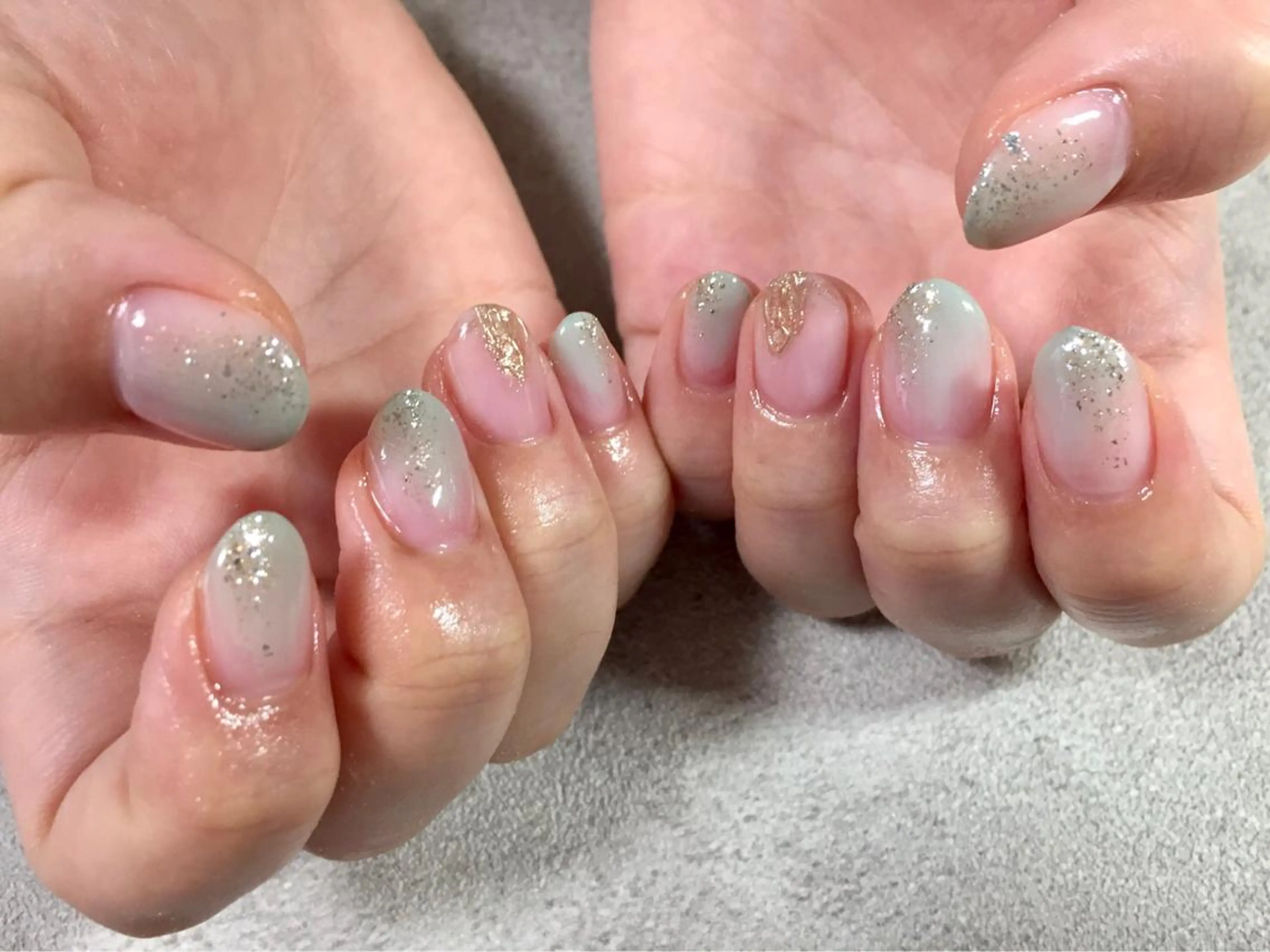 ネイル ピスタチオネイル mogunail &blowのネイルデザイン