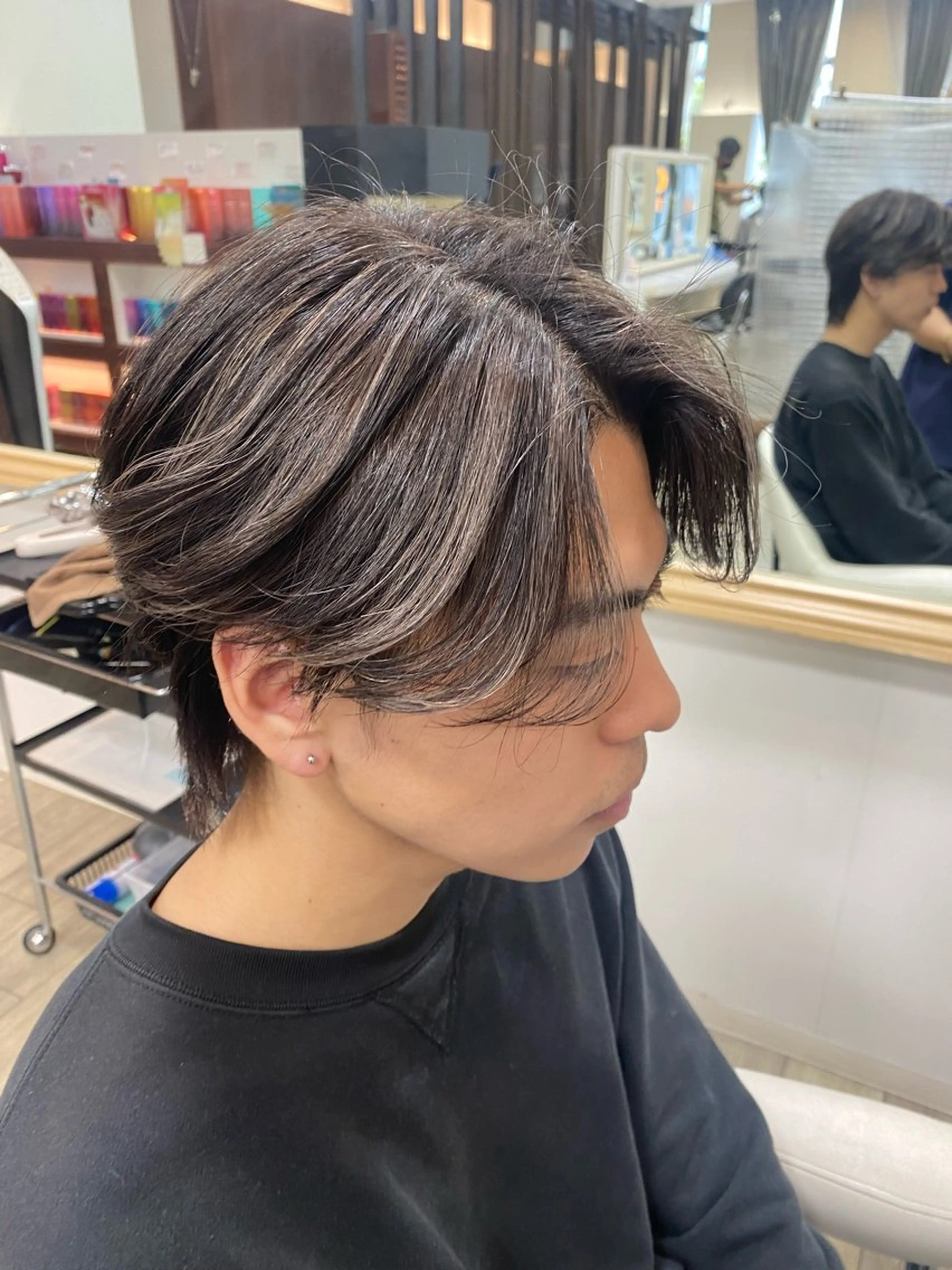 ミディアム カラー メンズ ミディアムパーマ メンズハイライト メンズパーマ ハイライトカラー ハイライト カット パーマ 市川 博紀 店長のヘアスタイル