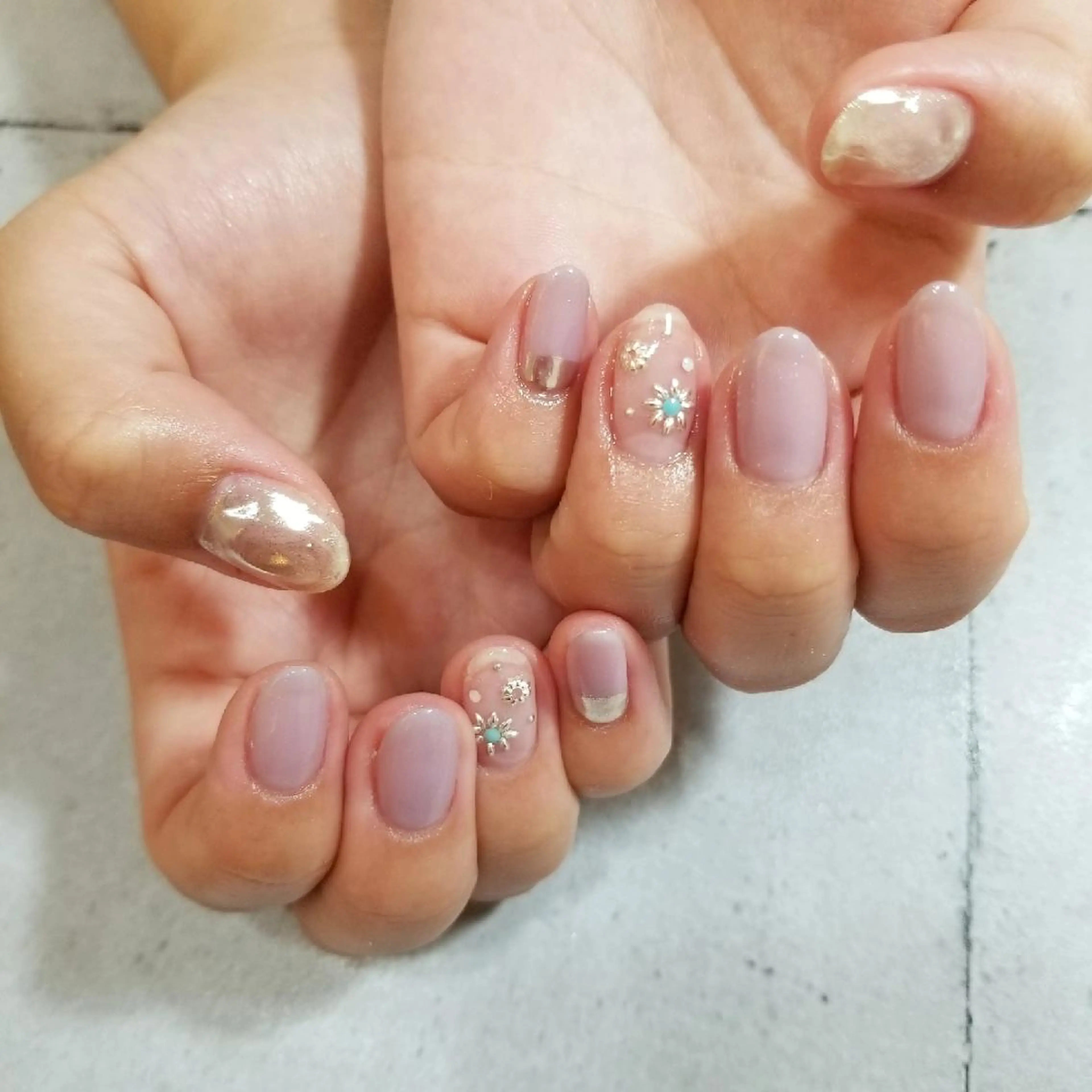 ネイル nijiiro🌈 サトウのネイルデザイン