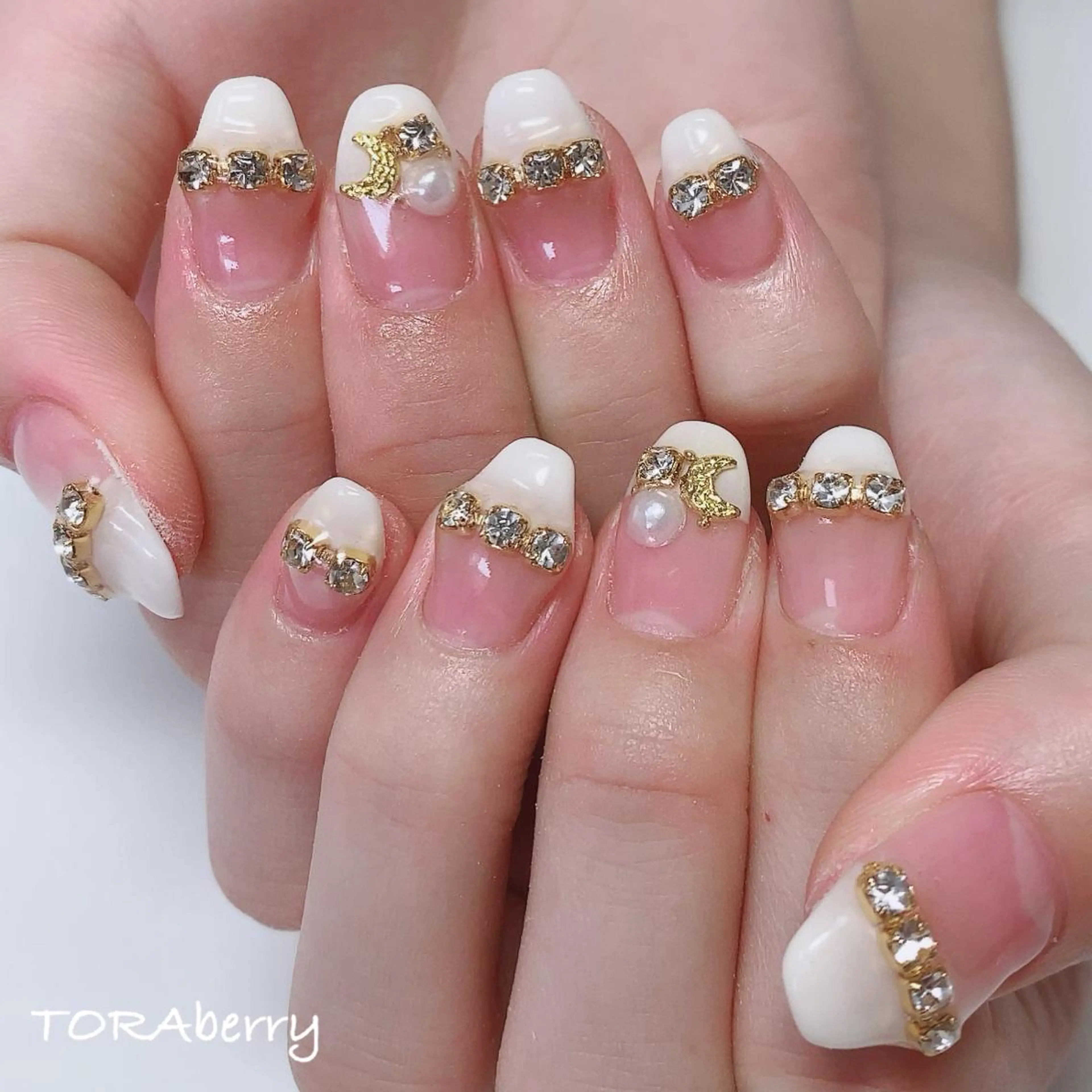 ネイル ハンドネイル ネイリスト なつみのネイルデザイン