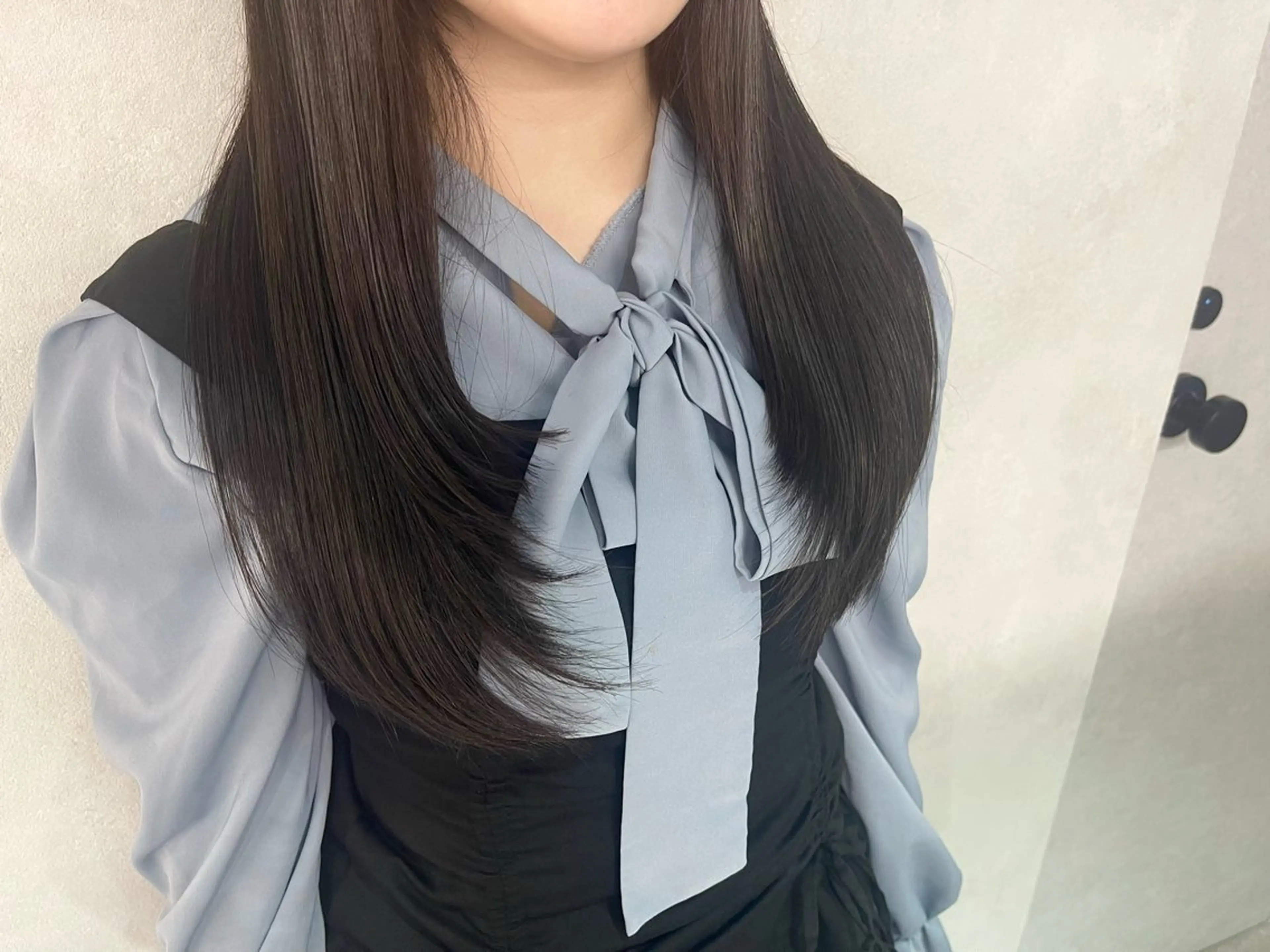 ロング 顔まわりレイヤー 顔周りカット レイヤーカット ローレイヤー モテカラー🫧💕 RIOのヘアスタイル