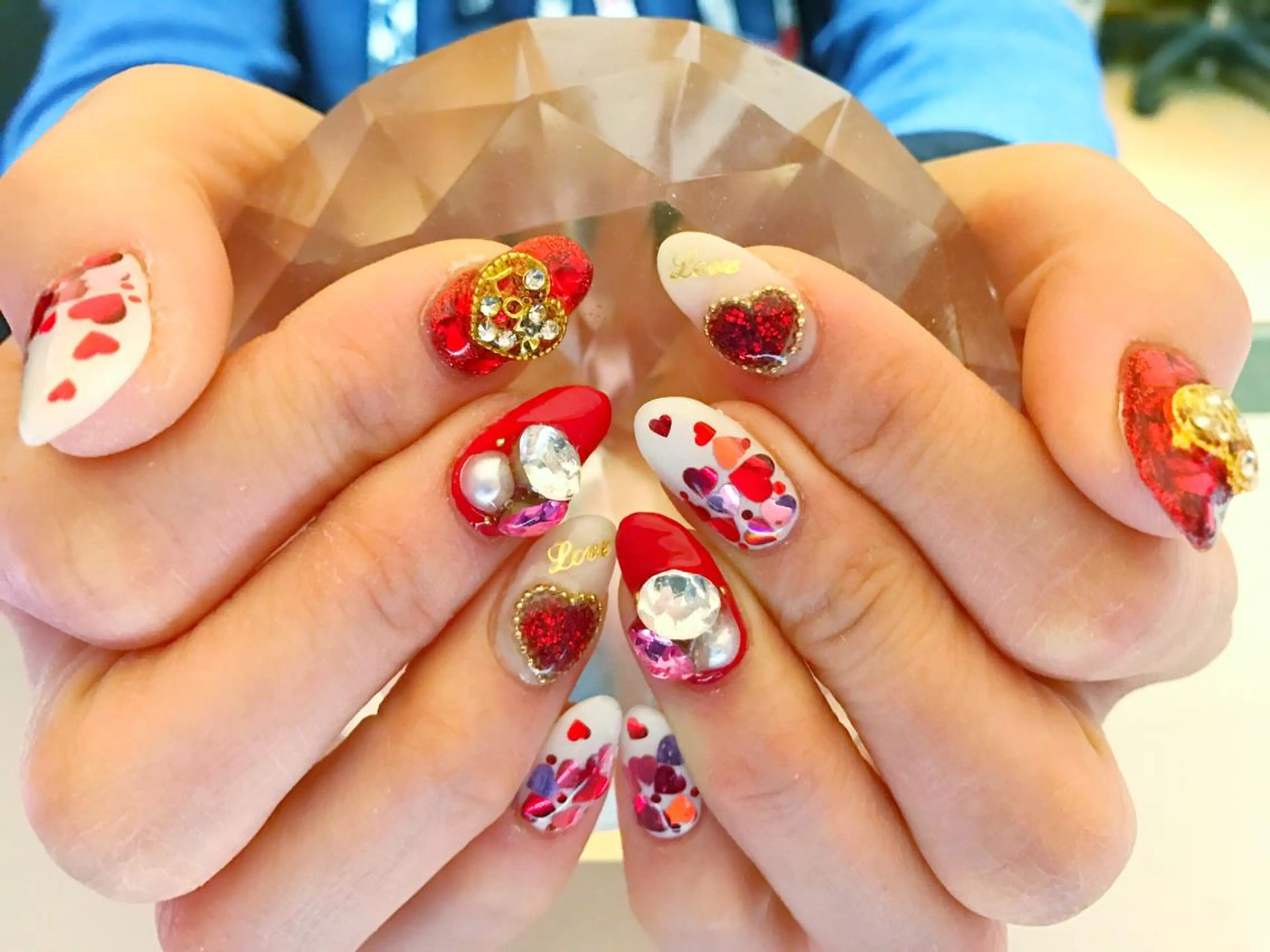 ネイル アートネイル ジェルネイル ハート YUN 💅のネイルデザイン