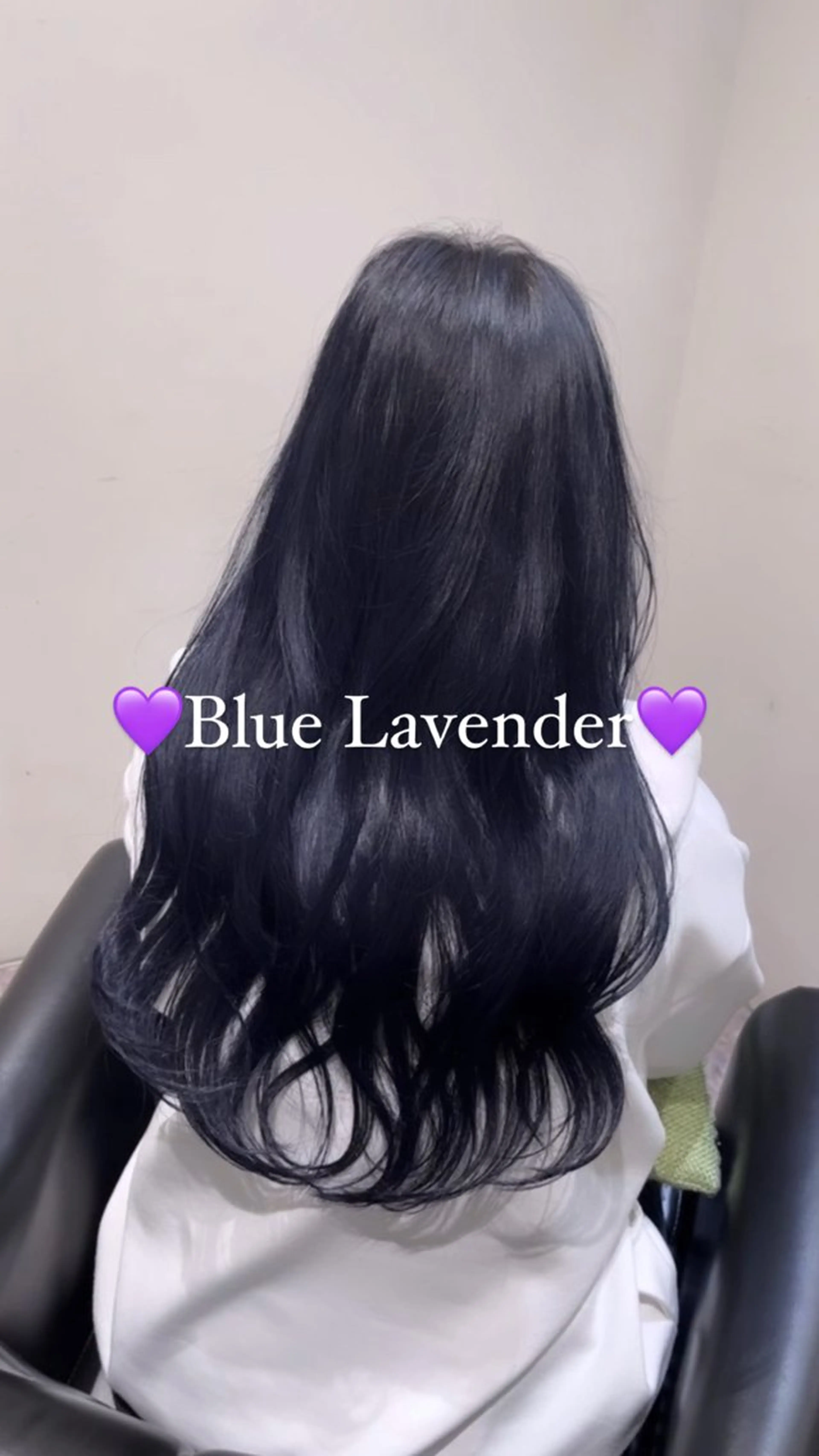 ロング カラー ブリーチ ラベンダーカラー 余崎 優花のヘアスタイル