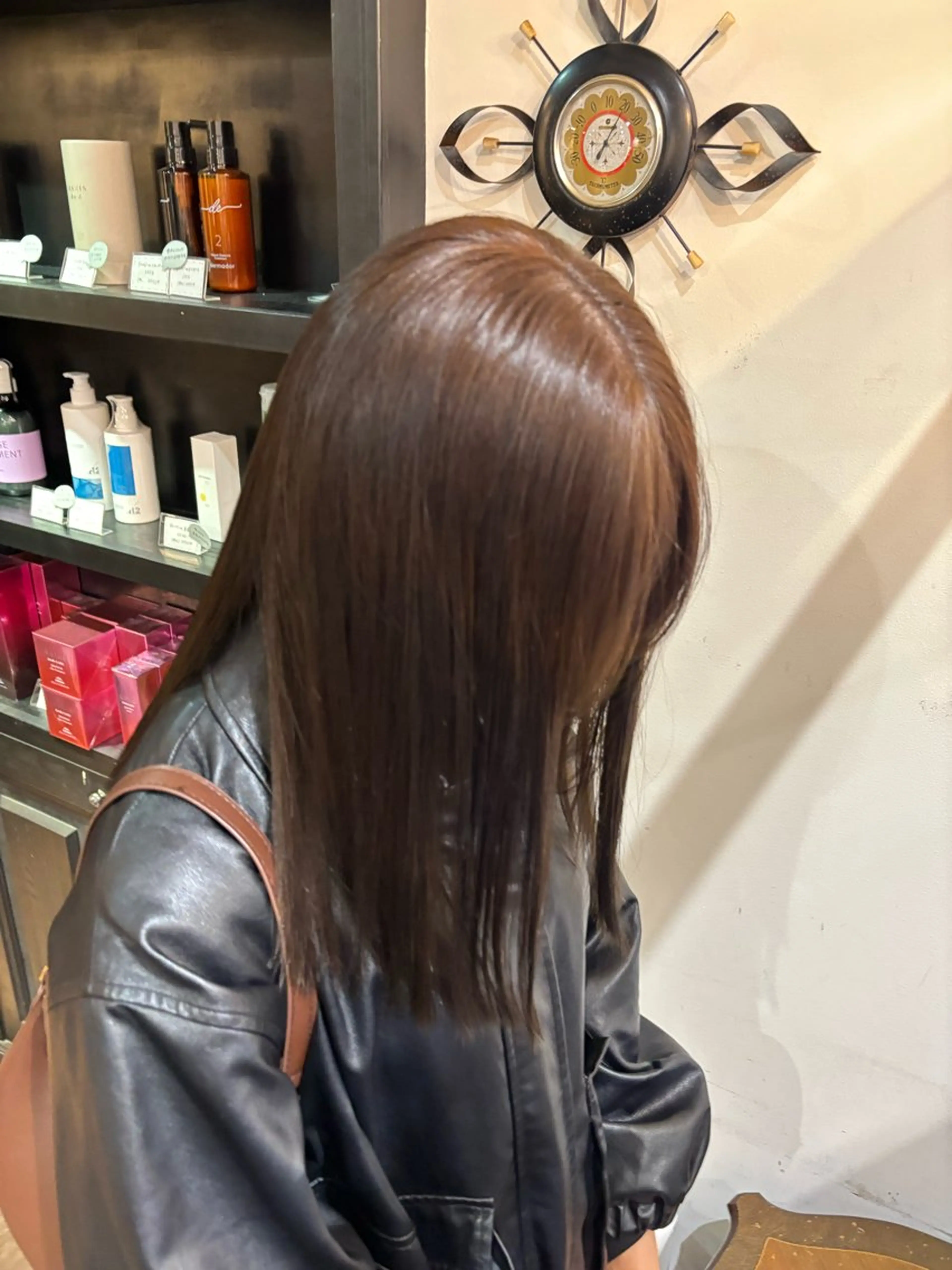 ミディアム カラー H by shiomi H所属・minami カラーモデル募集中のヘアスタイル