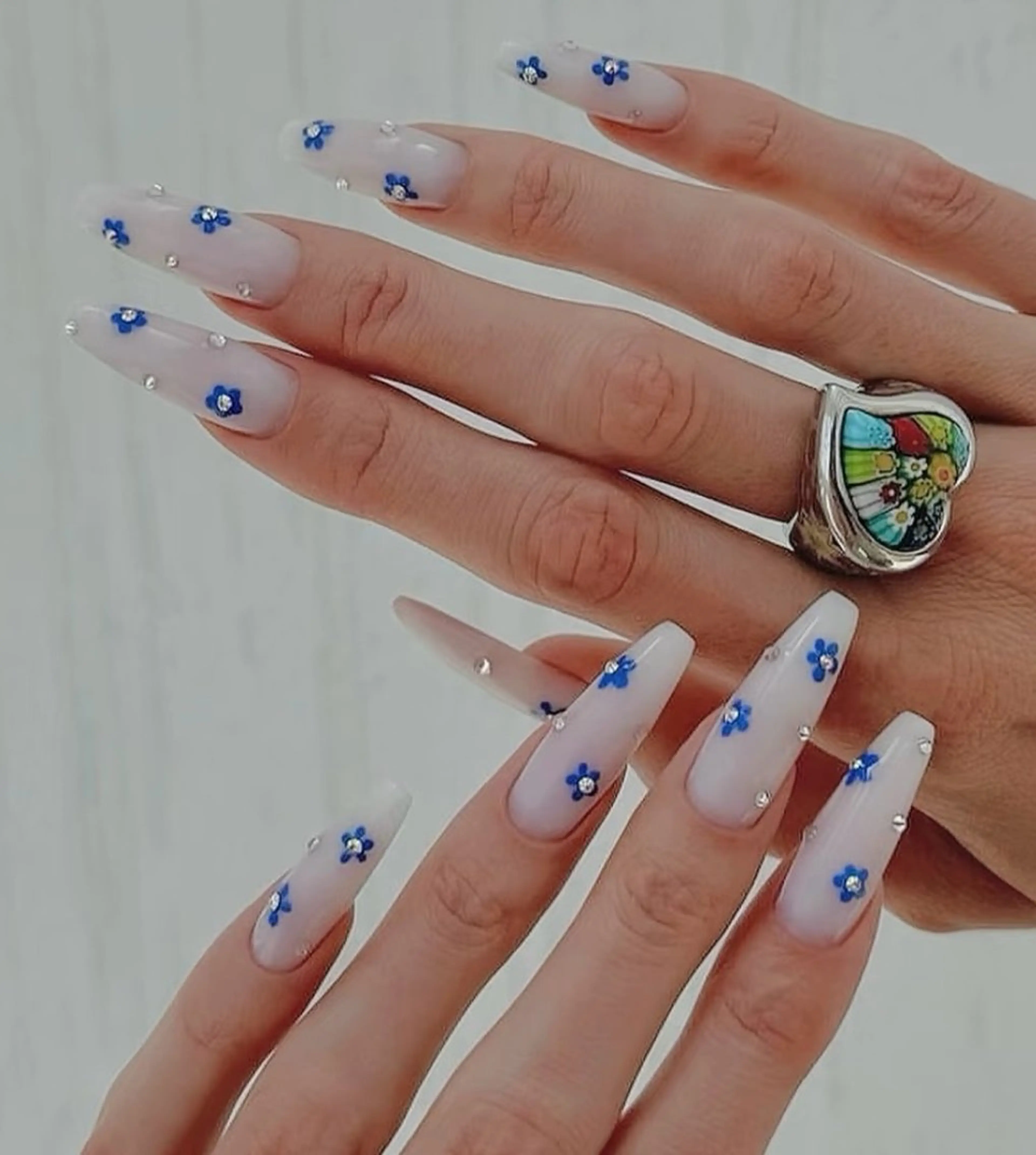 ネイル hello.nail所属・Horie 雪のネイルデザイン