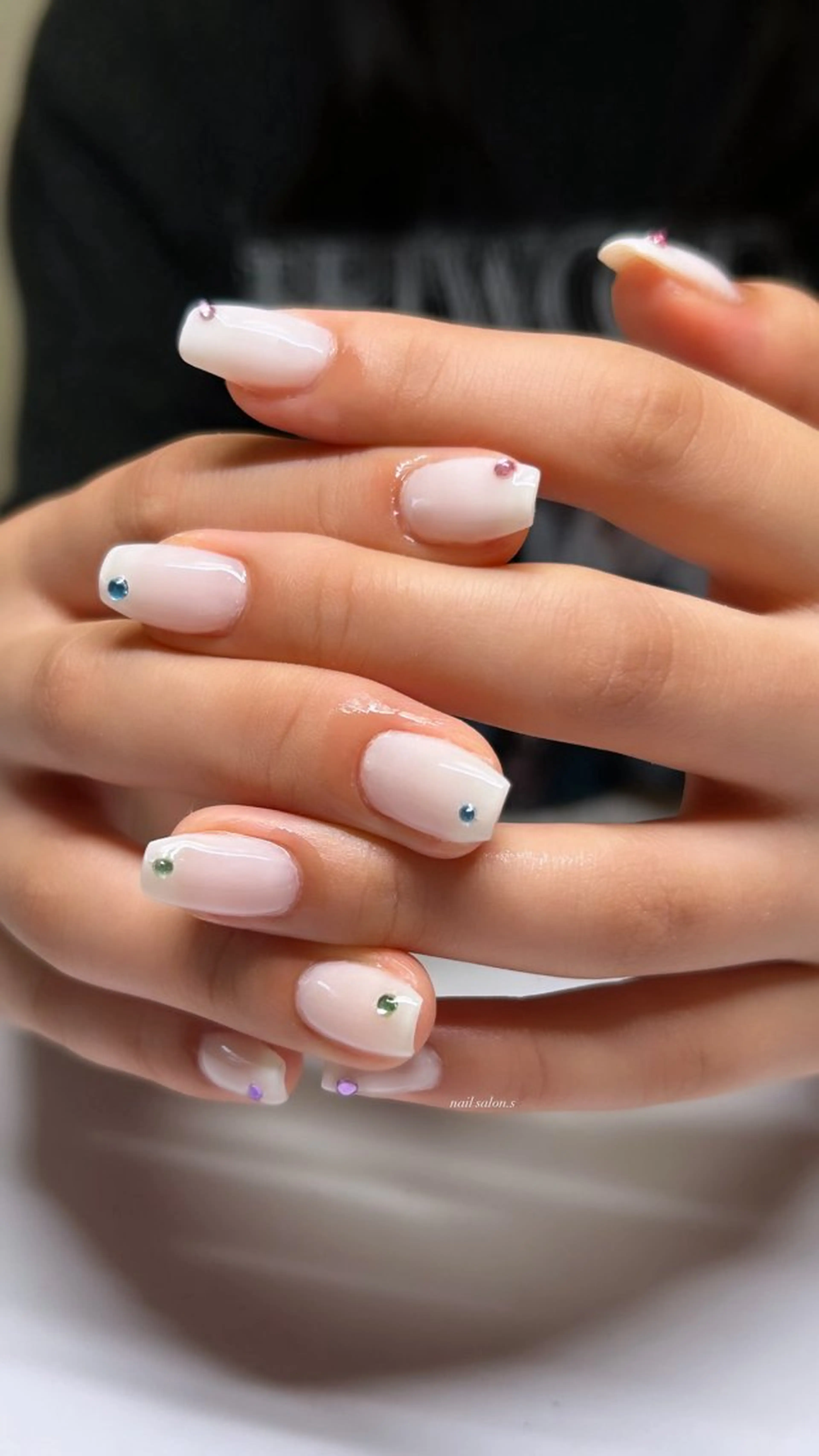 ネイル ハンドネイル 関山 志乃のネイルデザイン